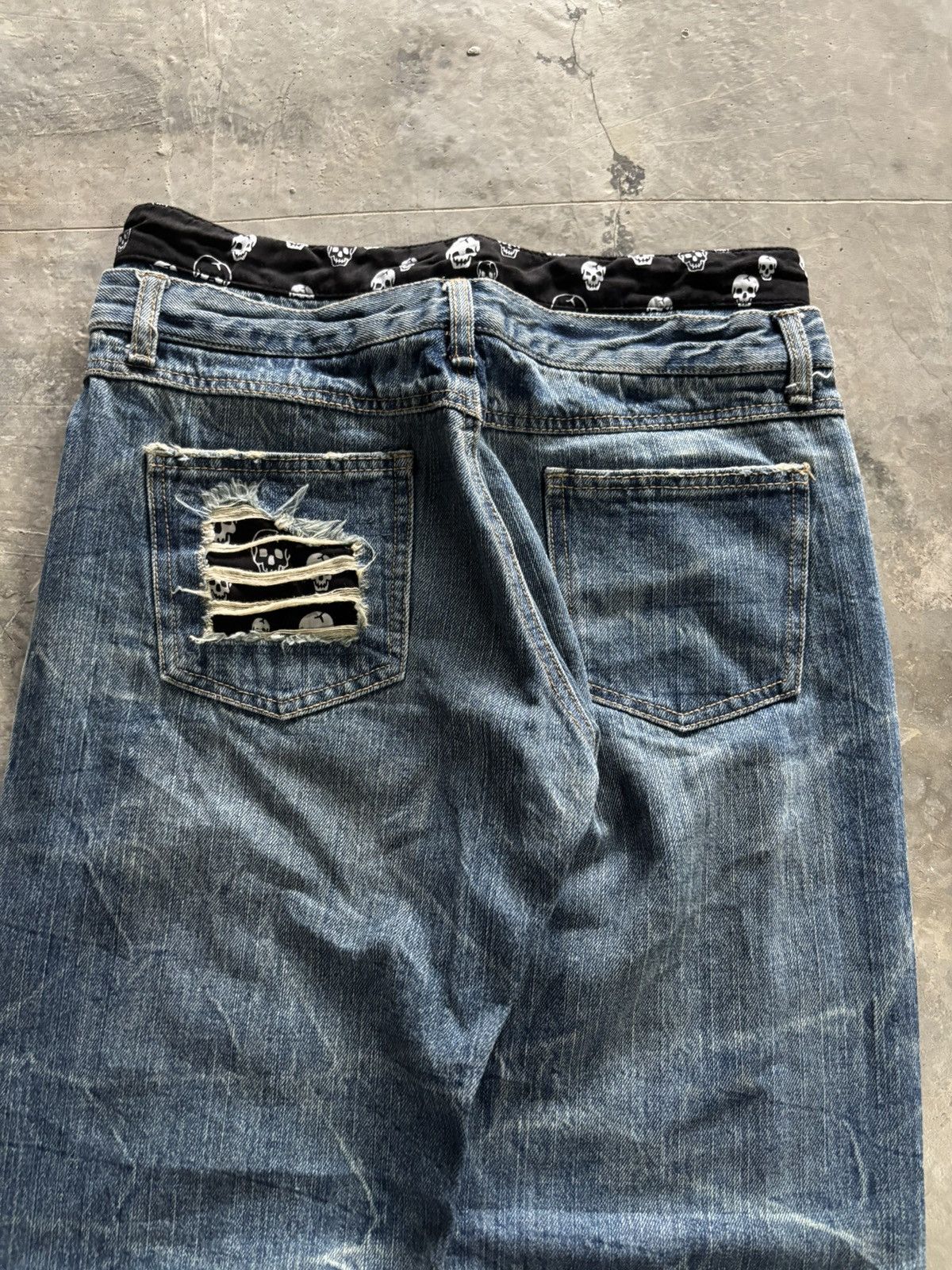 Hysteric Glamour CRAZY DOUBLE WAIST JAPANESE BRAND SKULL DISTRESSED DENIM Size US 28 / EU 44 - 15 Thumbnail