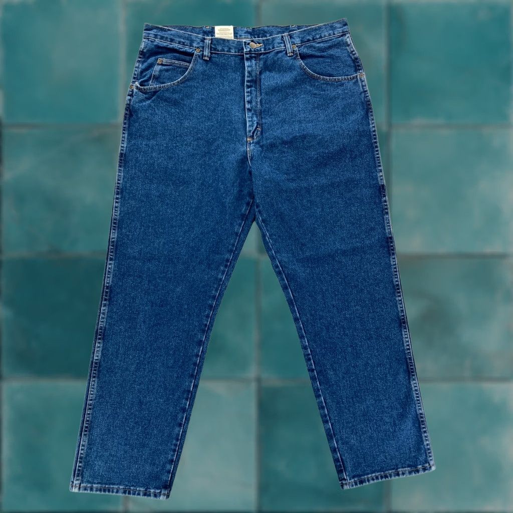 Wrangler Wrangler Jeans Mens 40x30 Relaxed Fit Straight Leg Dark Blue Denim Wrangler Rugged Wear Jeans Mens 40x30 Relaxed Fit Straight Leg Dark Blue Denim Size US 40 / EU 56 - 1 Thumbnail