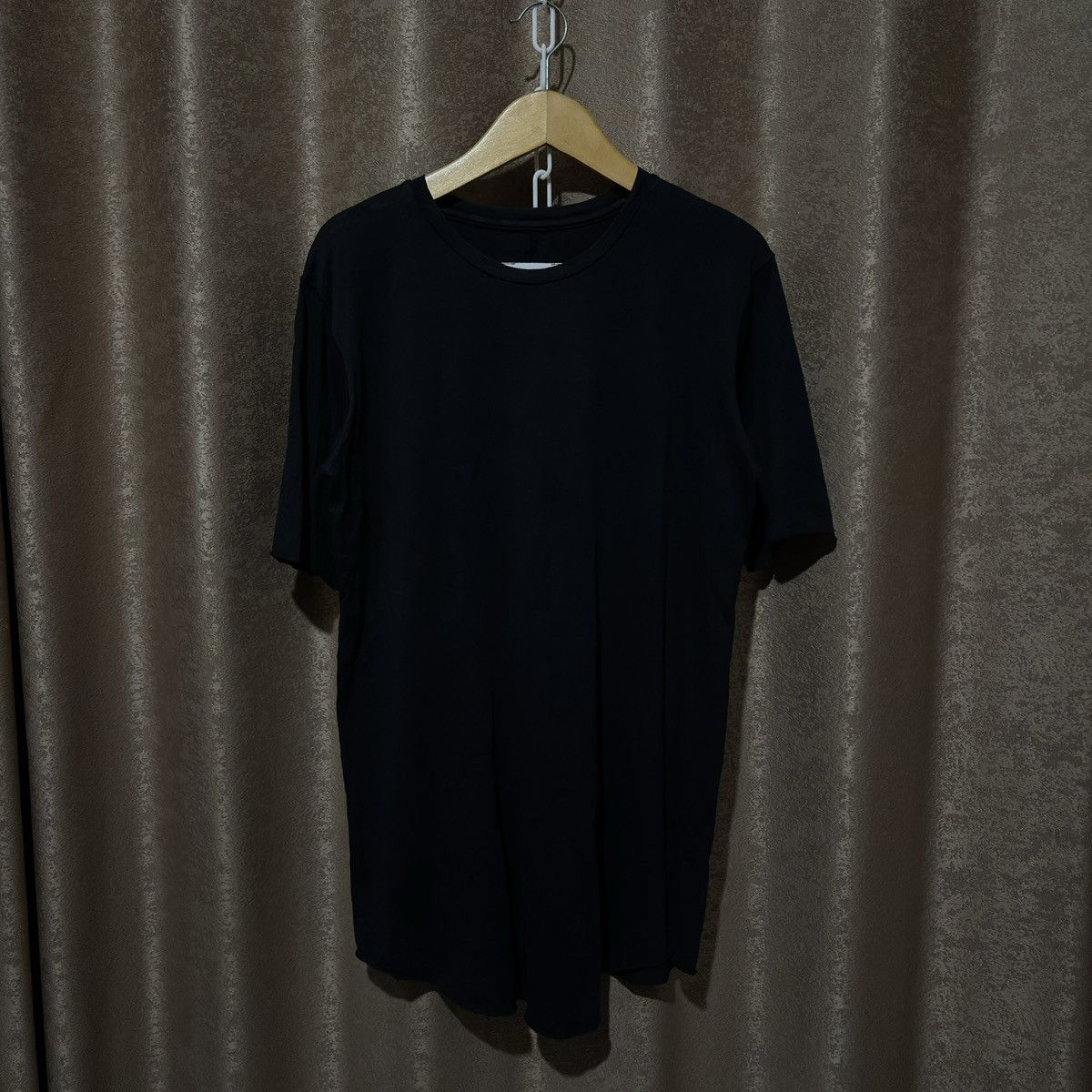 SS16 Sample Curved Hem T-Shirt
