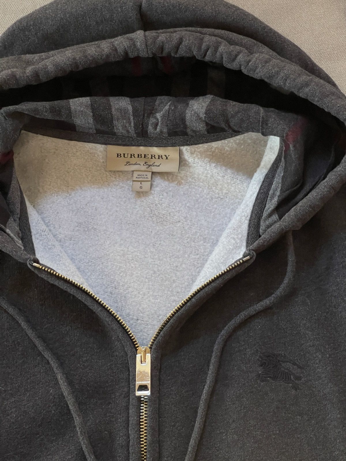 Burberry BURBERRY ZIP UP HOODIE IN LARGE Size US L / EU 52-54 / 3 - 5 Thumbnail