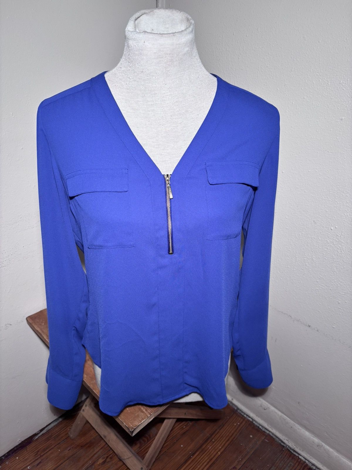 Express Express Quarter Zip Mesh Blouse Size S / US 4 / IT 40 - 2 Thumbnail