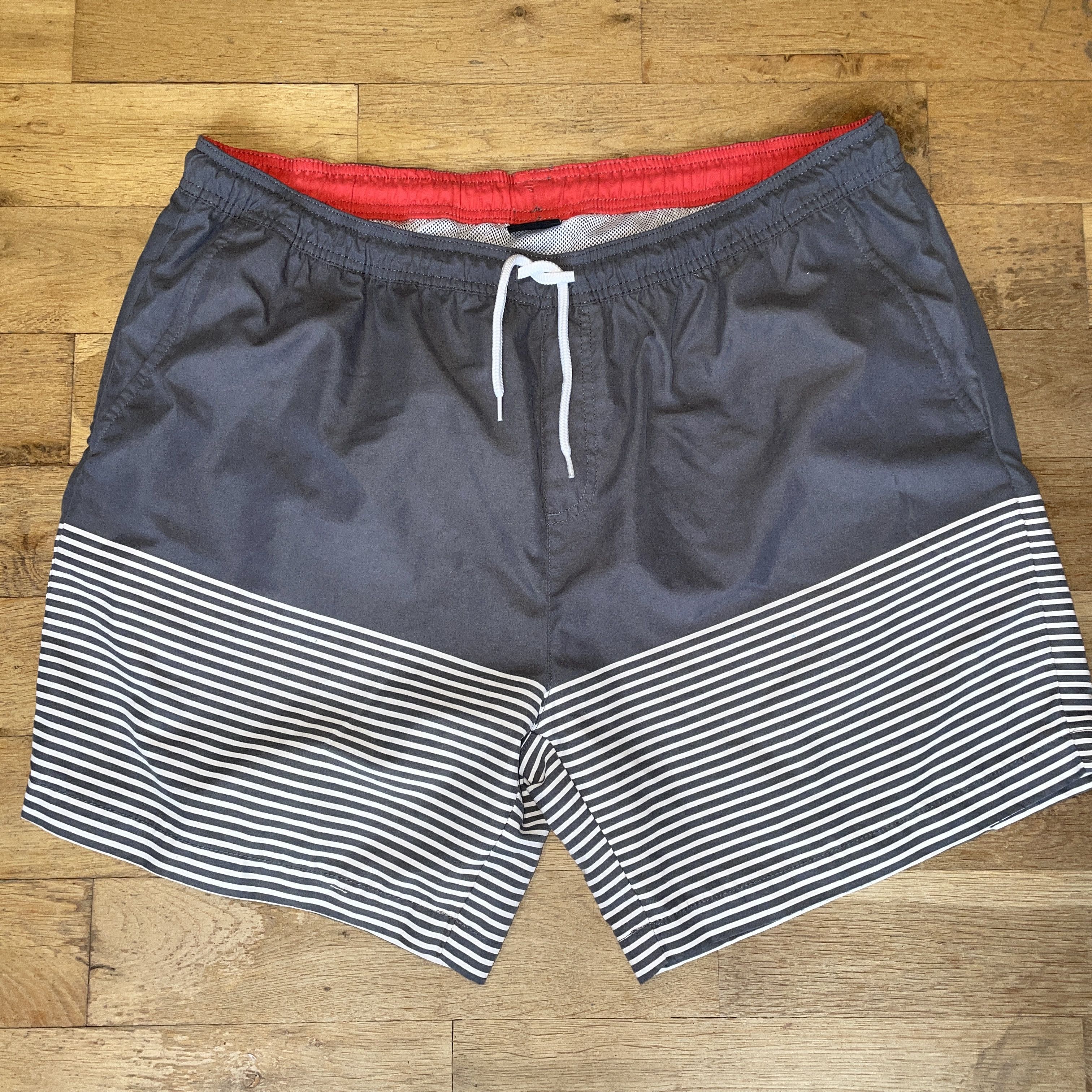 Other Sports Shorts Pool Beach Men's Size 2 Xl Size US 44 / EU 60 - 1 Thumbnail