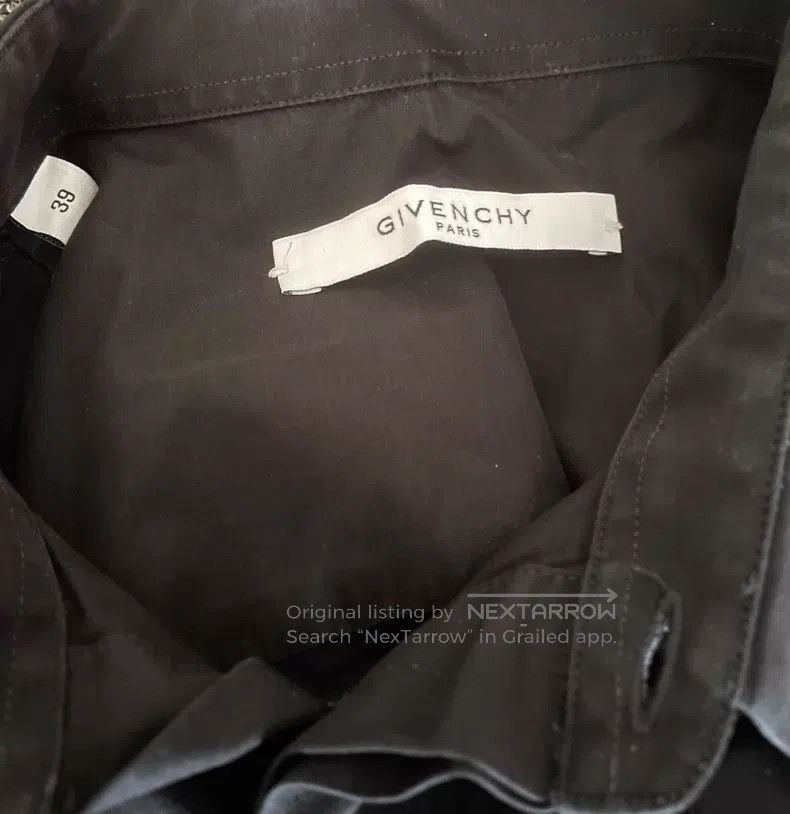 Givenchy Givenchy size 39 Shark Shirt Size US M / EU 48-50 / 2 - 5 Thumbnail