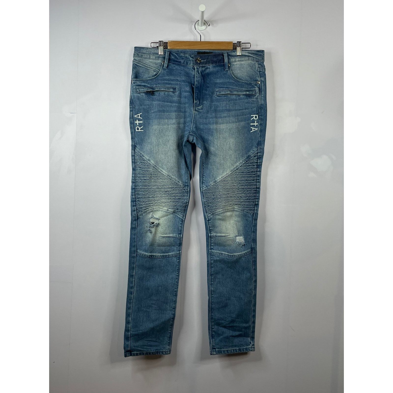 Rta RTA Knee Patch Light Wash Jeans Size US 33 - 1 Thumbnail