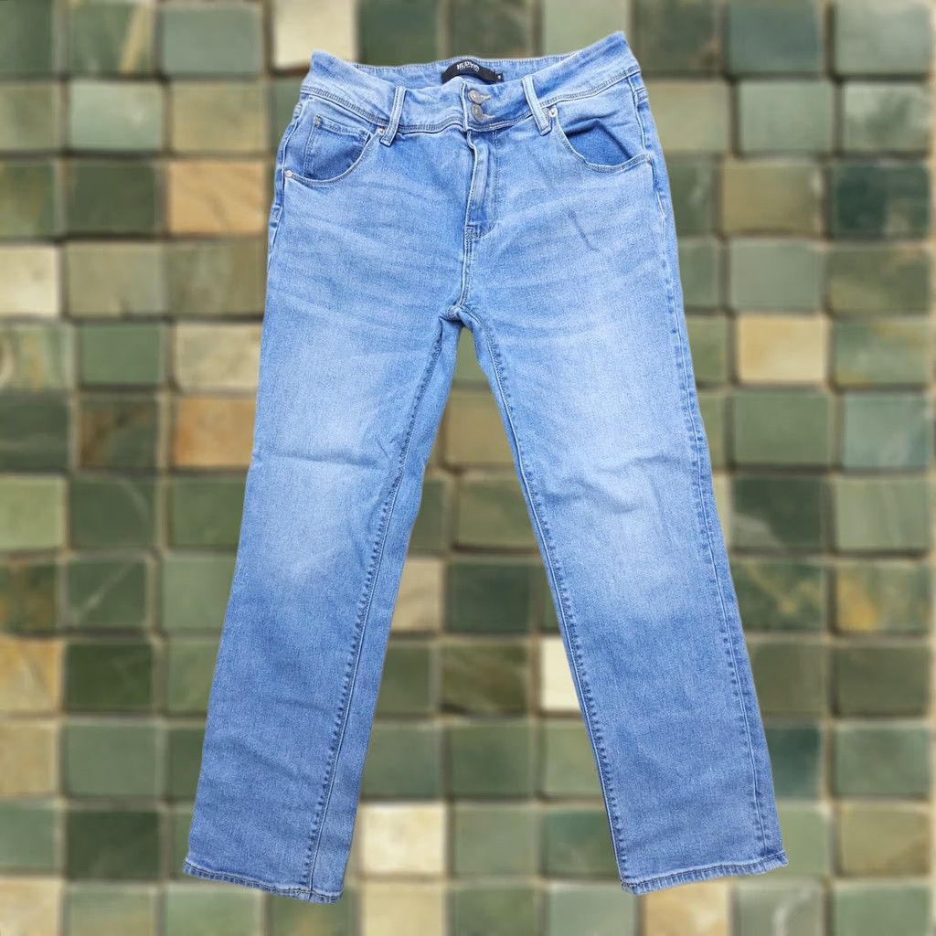 Hudson Hudson Jeans Womens 8 Light Wash Mid Rise Straight 5-Pocket Denim Leather Button Zip Jeans Blue Pant Mens Womens Boys Girls Size 30" / US 8 / IT 44 - 1 Thumbnail