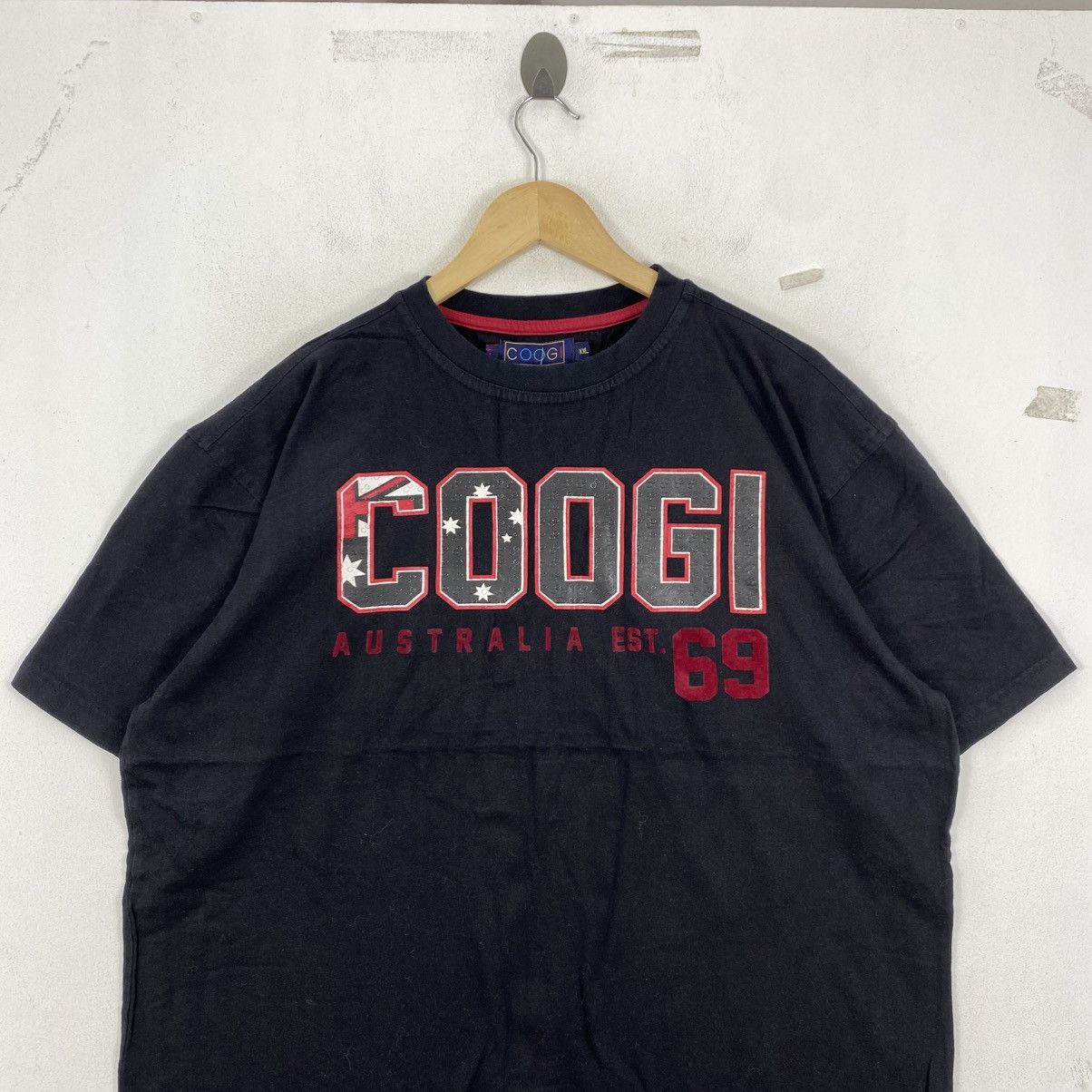 Coogi Vintage COOGI Australia Embroidered Logo T-Shirt XXL Black Size US XXL / EU 58 / 5 - 3 Thumbnail