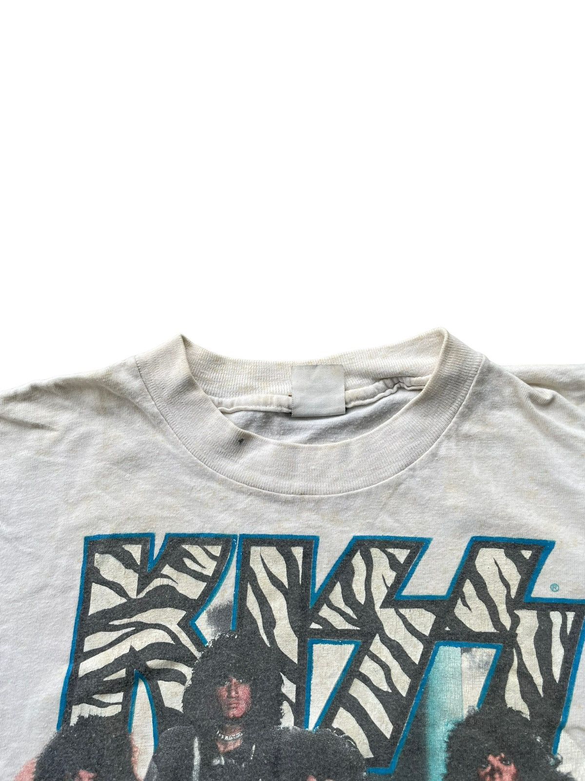 KISS × Vintage Rare & Vintage 1985 Kiss Animalize World tour Tshirt Size US M / EU 48-50 / 2 - 8 Thumbnail