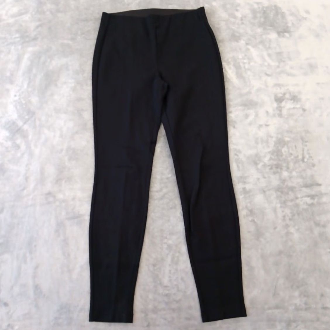 White House Black Market White House Black Market Legging Ankle Pants Womens Small Black Pull On Stretch Size 28" / US 6 / IT 42 - 2 Thumbnail