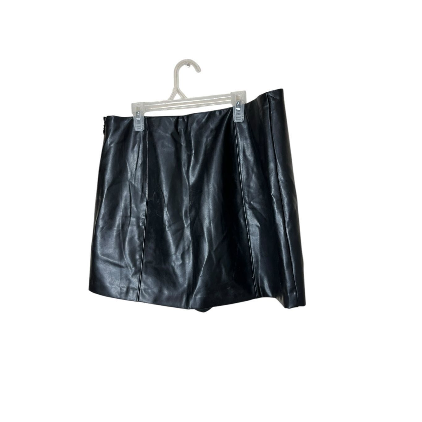 Abercrombie & Fitch Abercrombie & fitch Faux Leather Skort Size Large Size 34" / US 12 / IT 48 - 5 Thumbnail