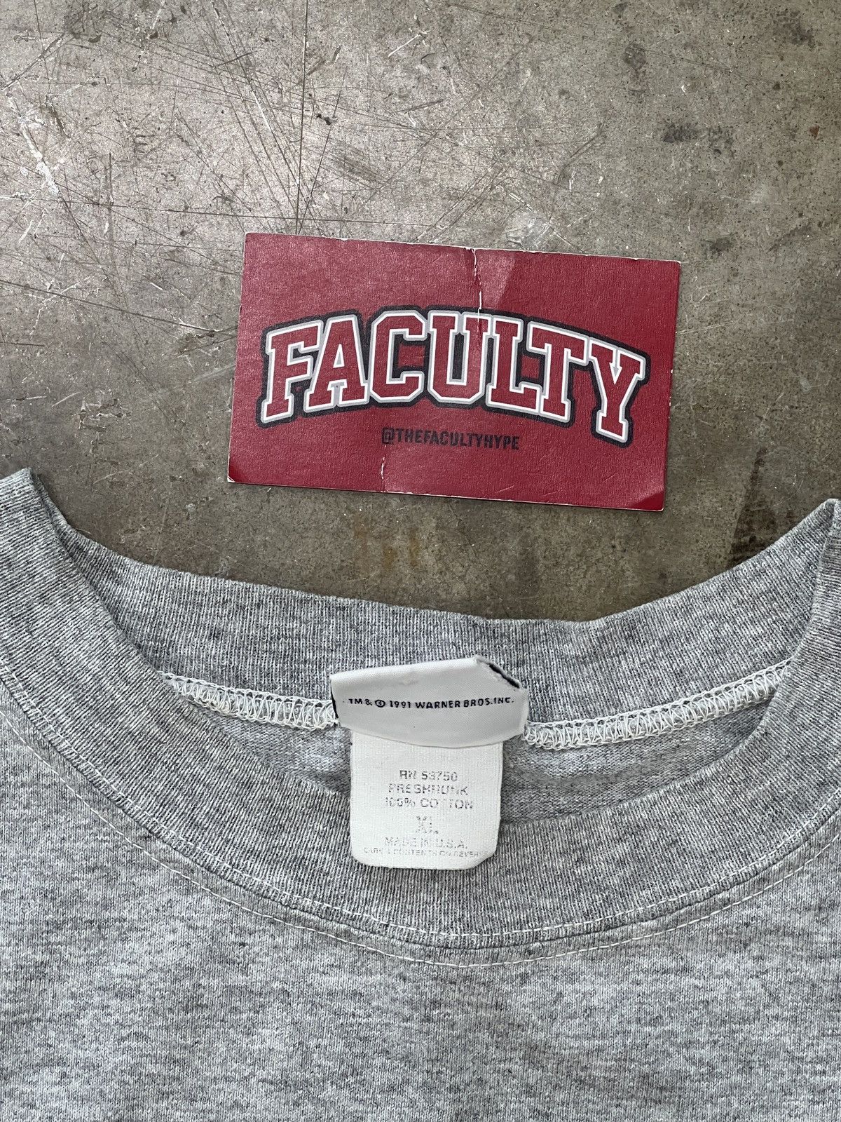 Vintage × Warner Bros Vintage Looney Tunes Taz All-Star Football Tee XL Size US XL / EU 56 / 4 - 4 Thumbnail