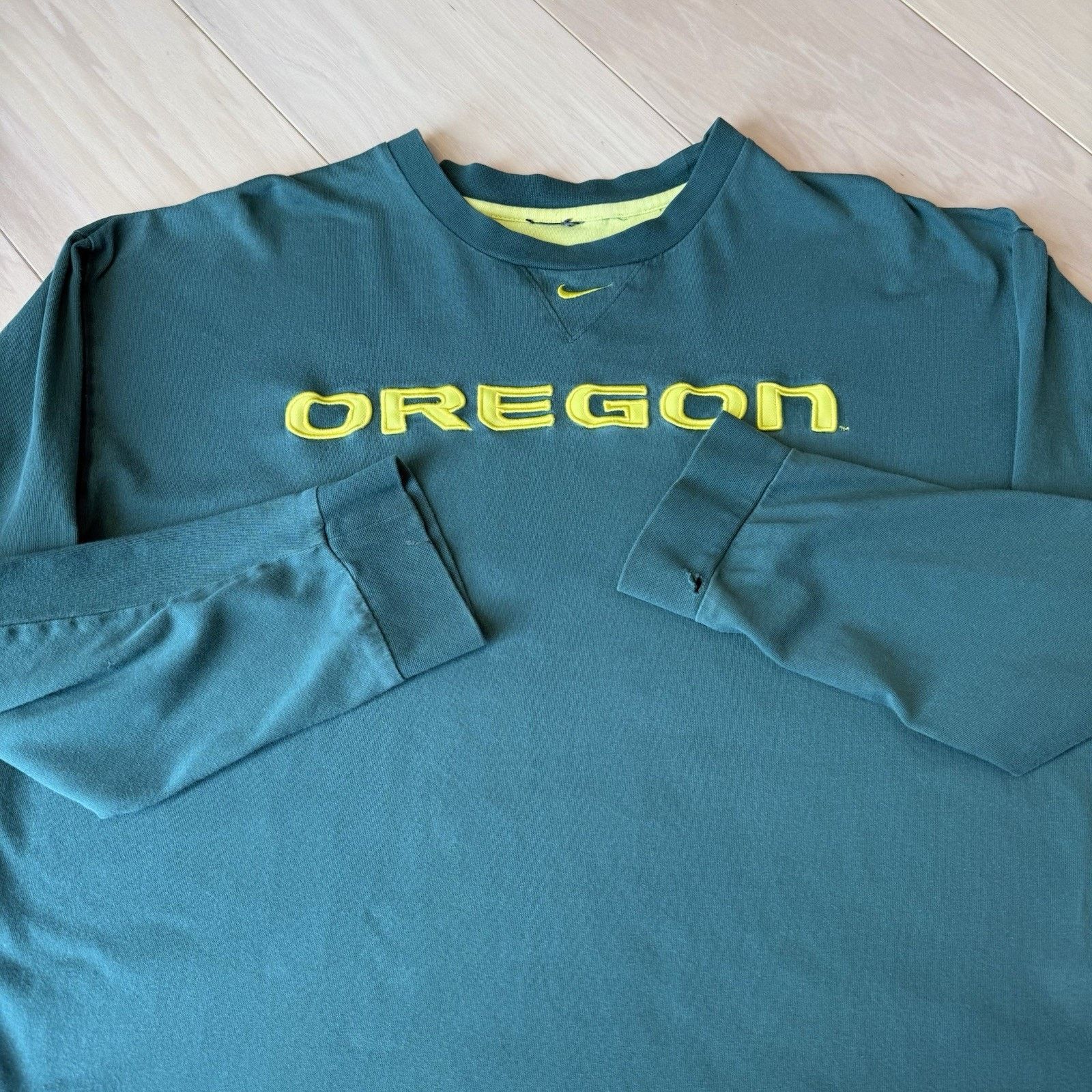 Nike Vintage Oregon Ducks Shirt L Green Y2K Nike Center Swoosh Size US L / EU 52-54 / 3 - 5 Thumbnail
