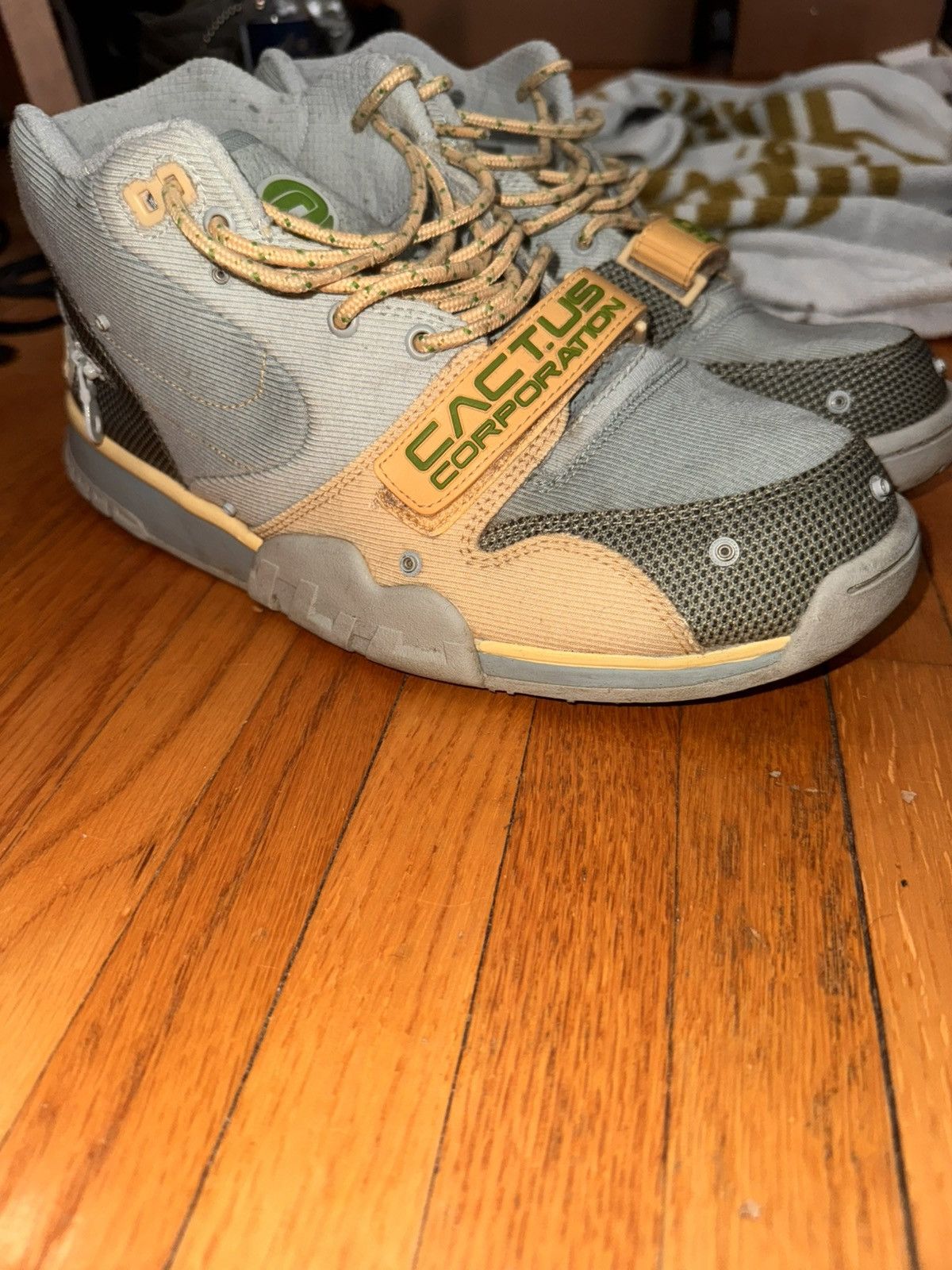 Nike × Travis Scott Travis Scott air trainer 1 Size US 11 / EU 44 - 1 Thumbnail