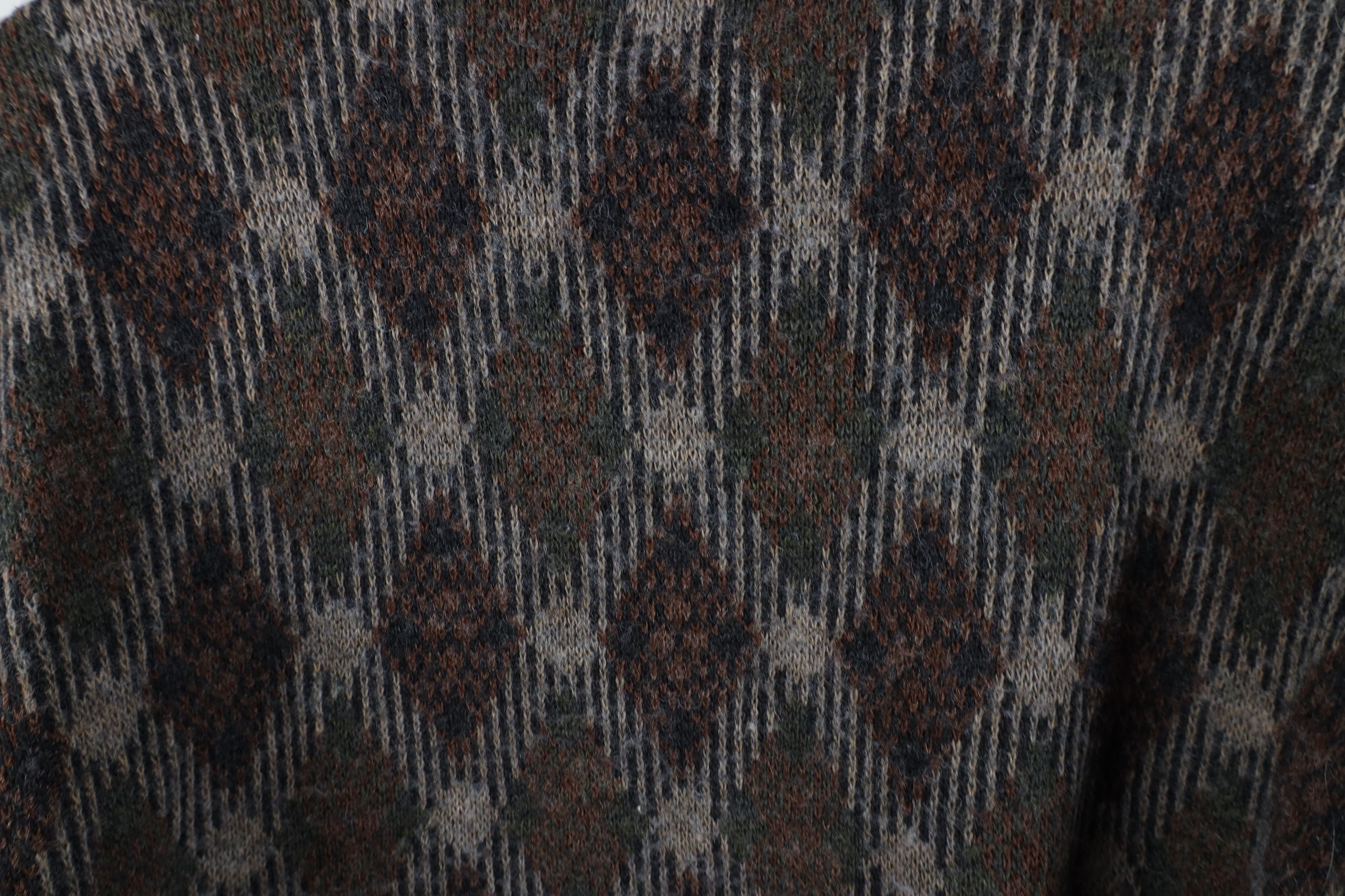 Vintage Vintage 90s Streetwear Blend Argyle Knit Collared Sweater Size US L / EU 52-54 / 3 - 7 Thumbnail