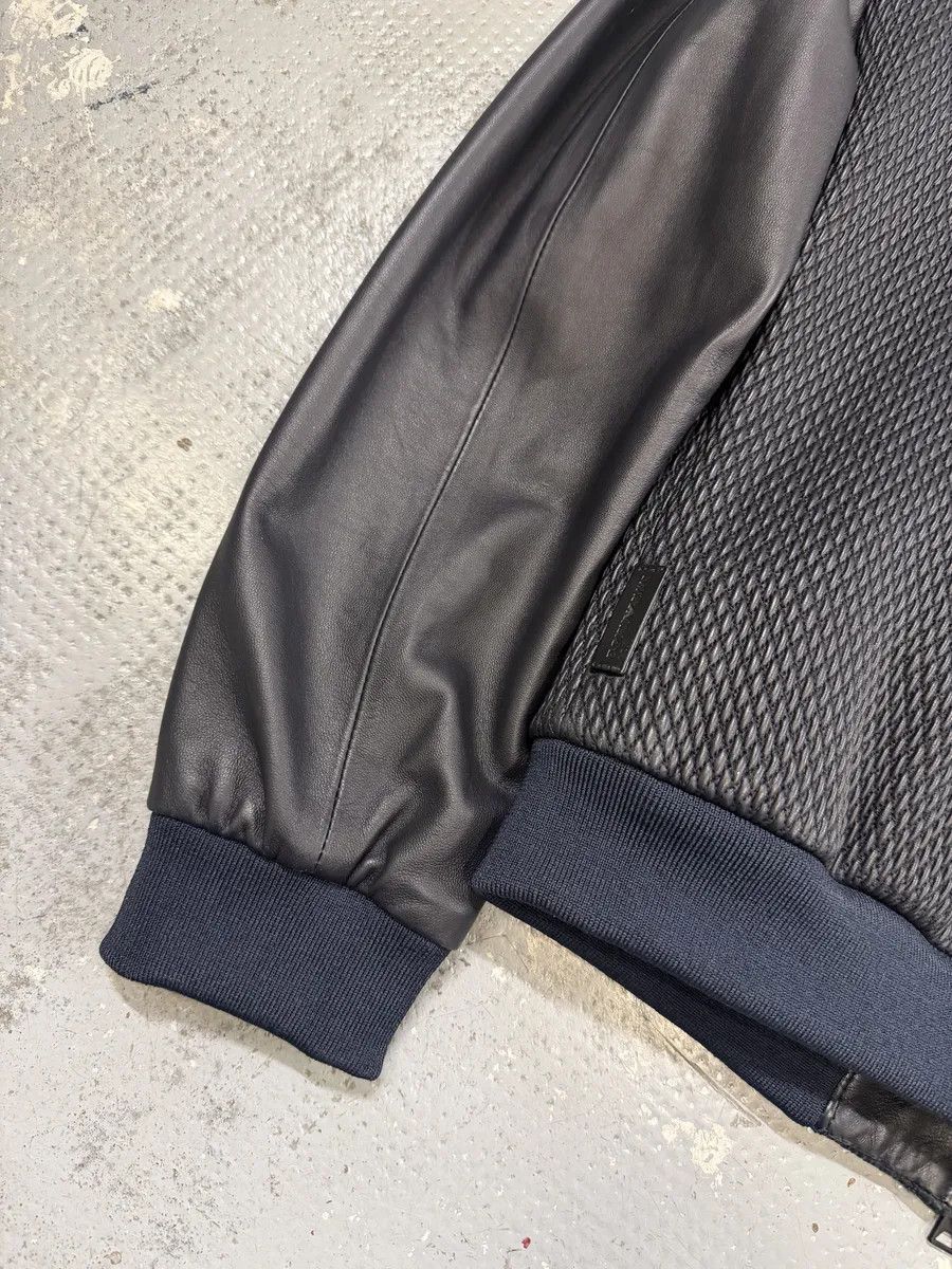 Emporio Armani AW2018 Emporio Armani Navy & Black Waffled Leather Bomber Jacket Size US M / EU 48-50 / 2 - 9 Thumbnail