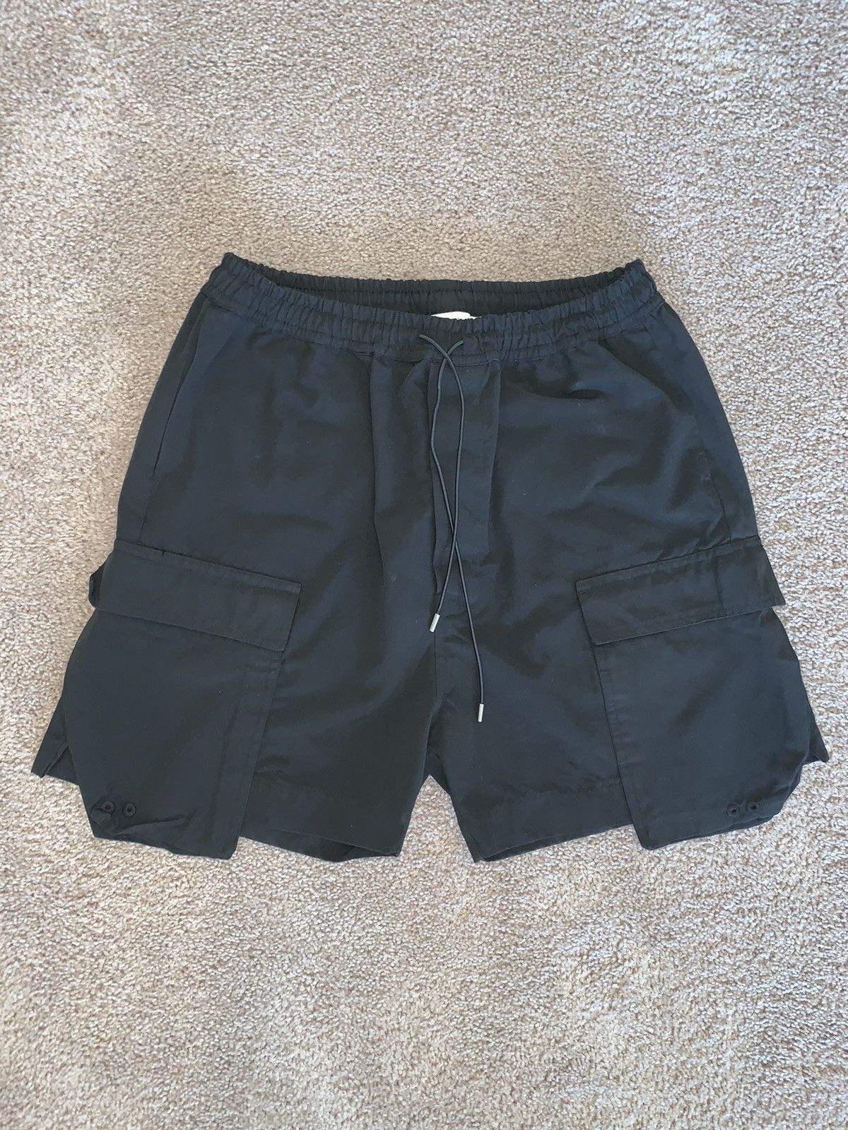 image of Mnml Geo Cargo [Rick Drkshdw Geth Pod Short Replica] in Black, Men's (Size 33)