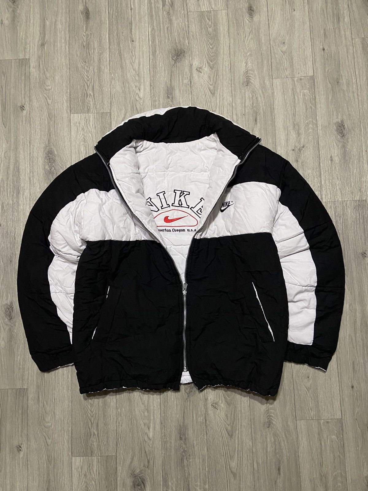 Nike Nike vintage 90s puffer jacket big logo reversible RARE Size US XL / EU 56 / 4 - 4 Thumbnail