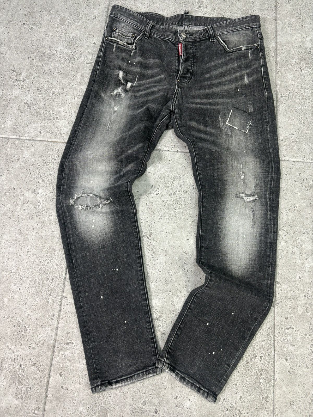Dsquared2 × Japanese Brand Dsquared2 Paint Splatter Distressed Black Washed Denim Jeans Size US 34 / EU 50 - 1 Thumbnail