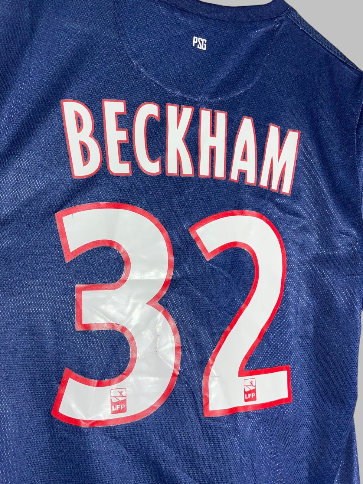 Nike #32 David Beckham Paris Saint Germain 2012/13 Home Jersey Size US M / EU 48-50 / 2 - 11 Thumbnail