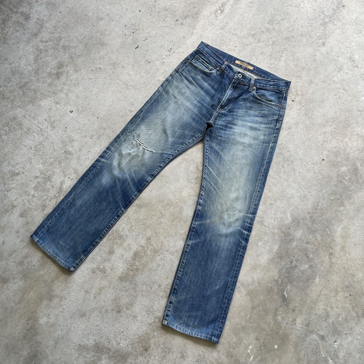 Japanese Brand Vintage Japanese MudWash Jeans Distressed Faded Pants W32 Size US 32 / EU 48 - 2 Thumbnail