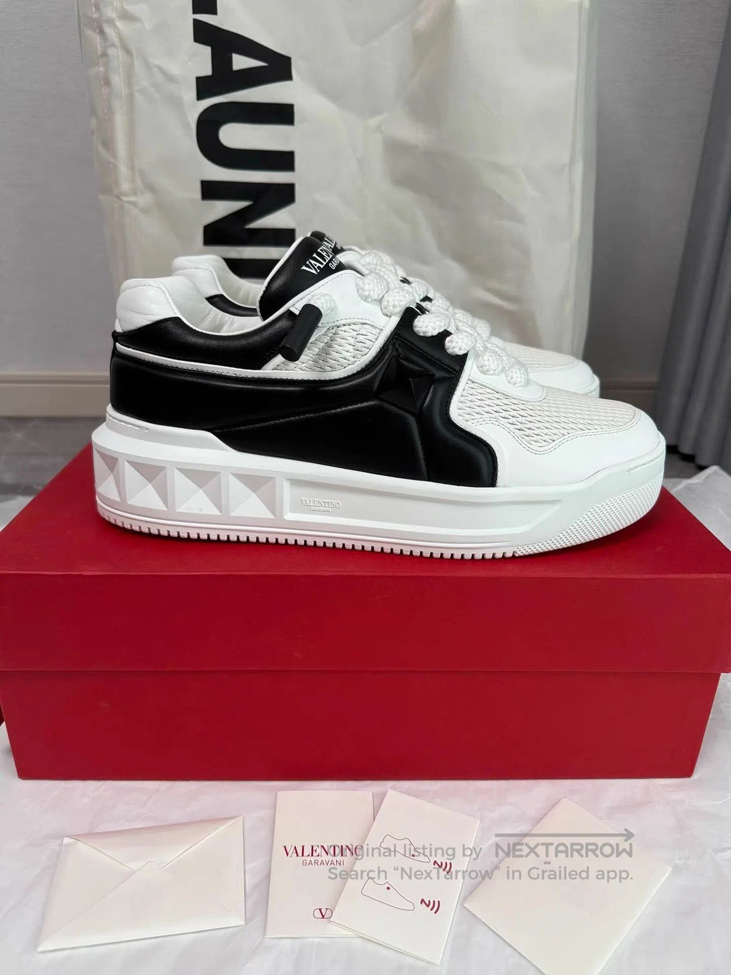 Valentino White Low. Size US 9 / EU 42 - 2 Thumbnail