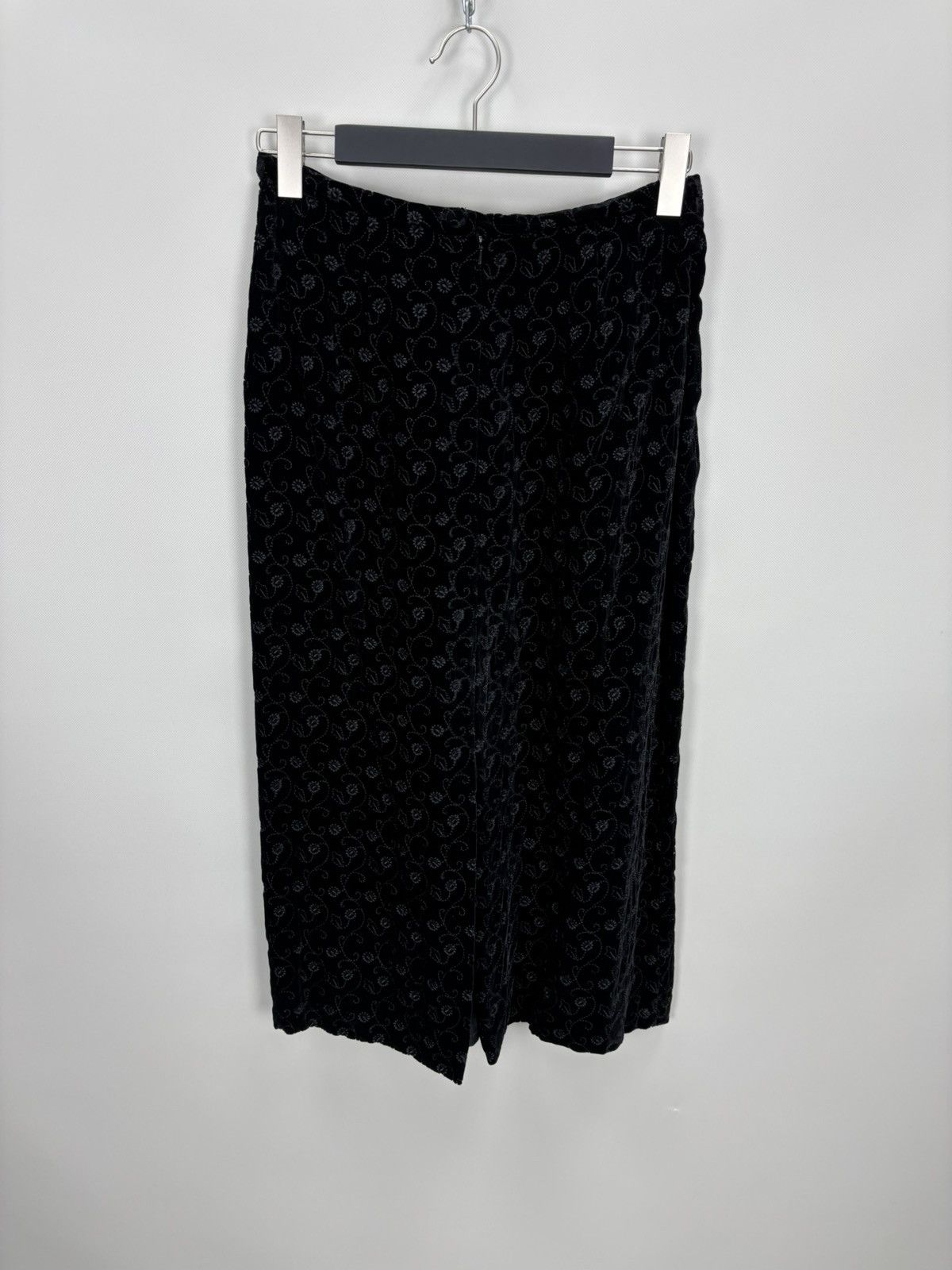 Laura Ashley Womens suit Laura Ashley Size 10 Color Black Size L / US 10 / IT 46 - 16 Thumbnail