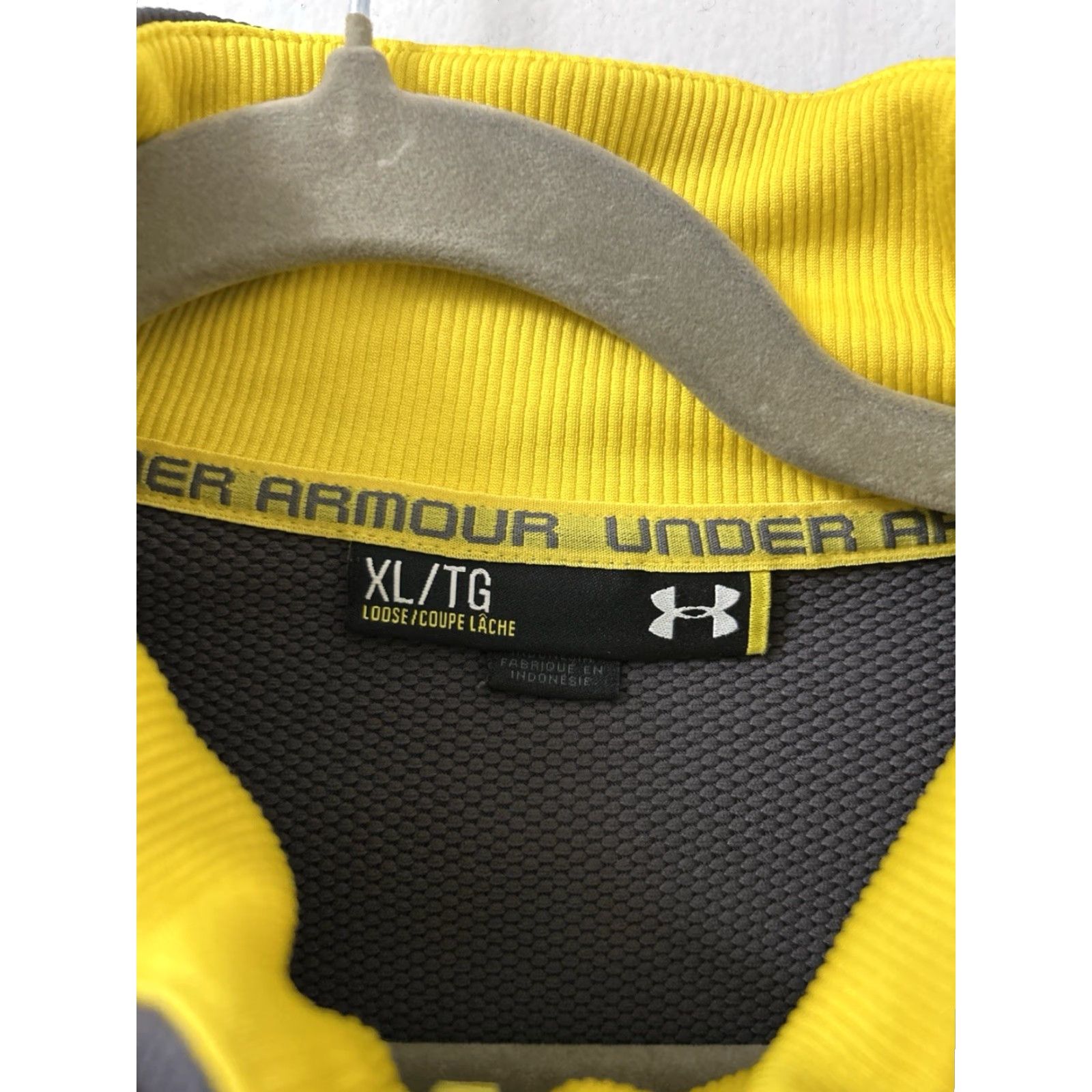 Under Armour Under Armour Track Jacket Mens XL Gray Yellow Full Zip Loose Fit Logo L/S Size US XL / EU 56 / 4 - 6 Thumbnail