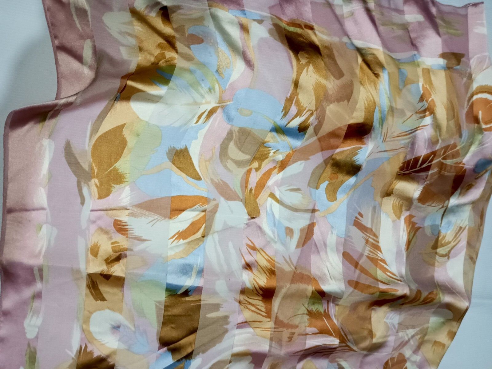 Pierre Balmain PIERRE BALMAIN PARIS Flowers Pink Gold Vintage Silk Scarf Size ONE SIZE - 5 Thumbnail