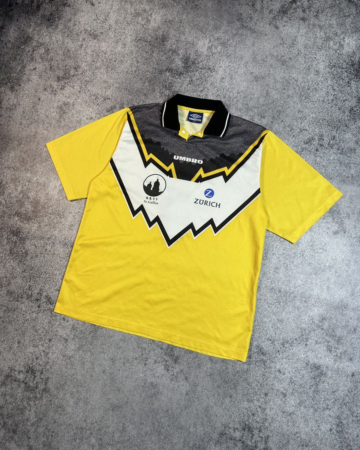 Umbro × Vintage Y2K Vintage Umbro Zurich 3 Soccer Jersey Blokecore Style XL Size US XL / EU 56 / 4 - 1 Thumbnail