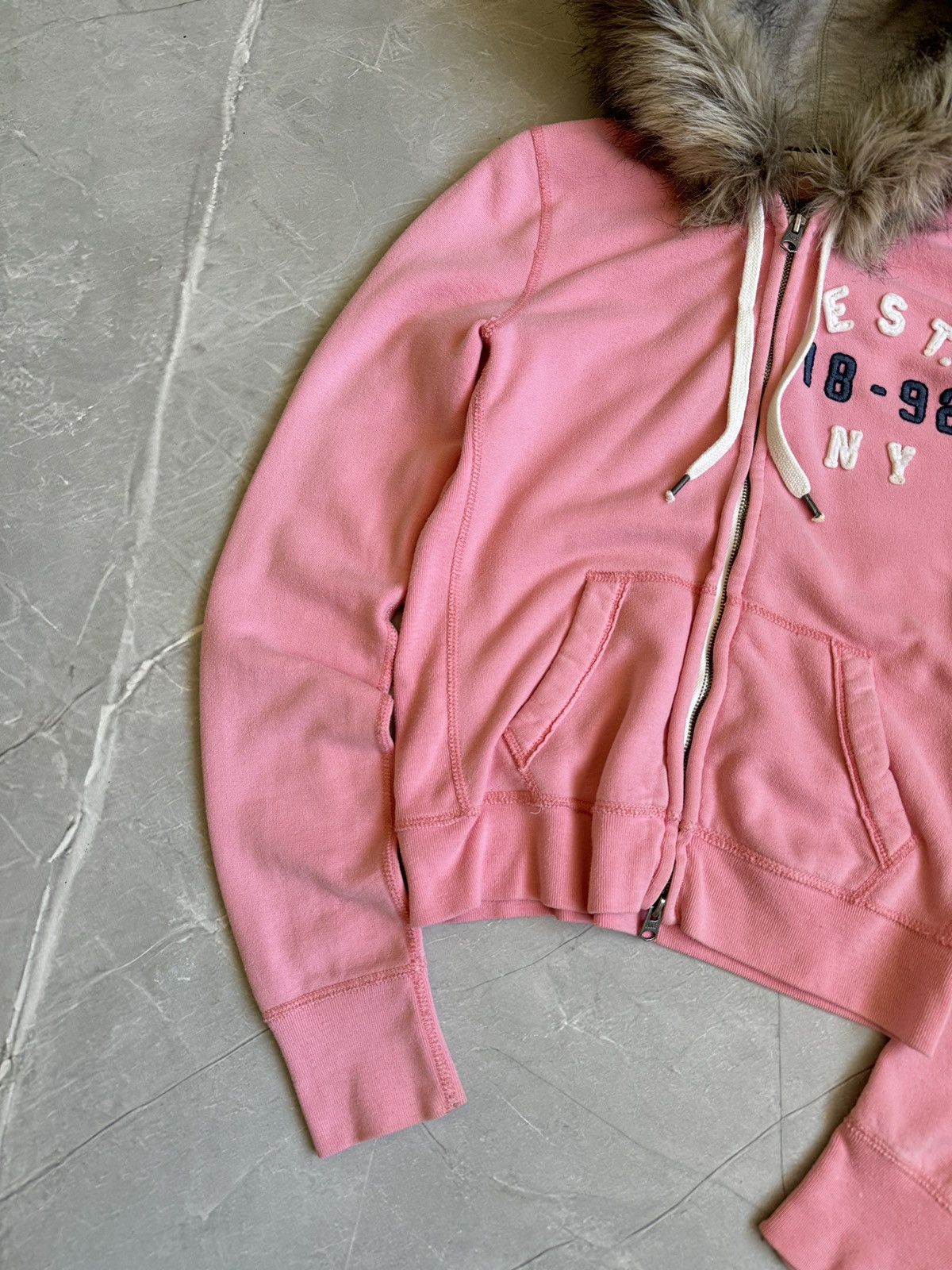 Abercrombie & Fitch Abercrombie Fitch Vintage Fur Zip Hoodie Ifsixwasnine LGB Size M / US 6-8 / IT 42-44 - 3 Thumbnail