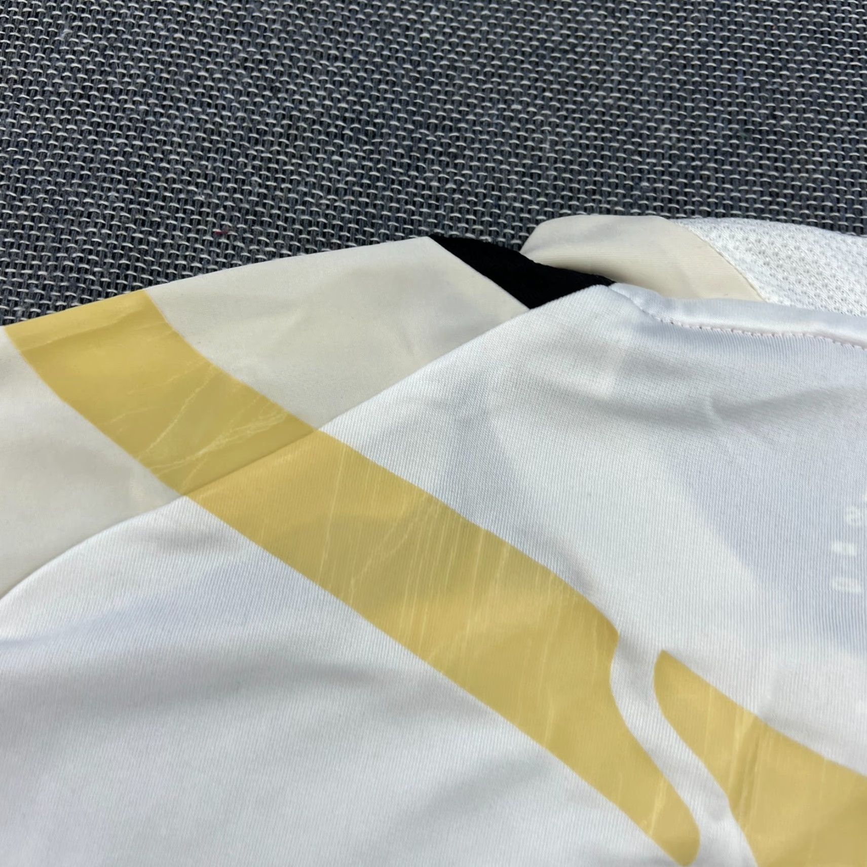 Adidas adidas Germany 2011 2012 Training Player Issue Football Jersey Size 5 Mercedes Techfit Men Short Sleeve White Polyester T-Shirt Sports Jersey Mens Size US S / EU 44-46 / 1 - 7 Thumbnail