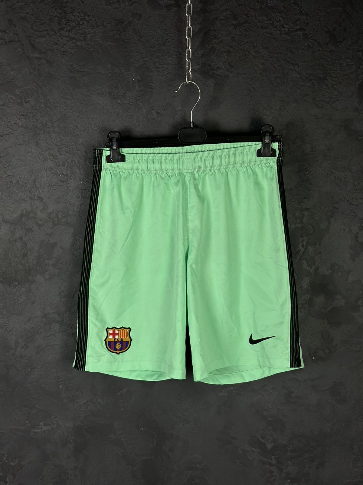 Nike × Vintage Luis Suarez #9 Barcelona FC 2016-2017 Nike T-shirt + Shorts Size US M / EU 48-50 / 2 - 14 Thumbnail