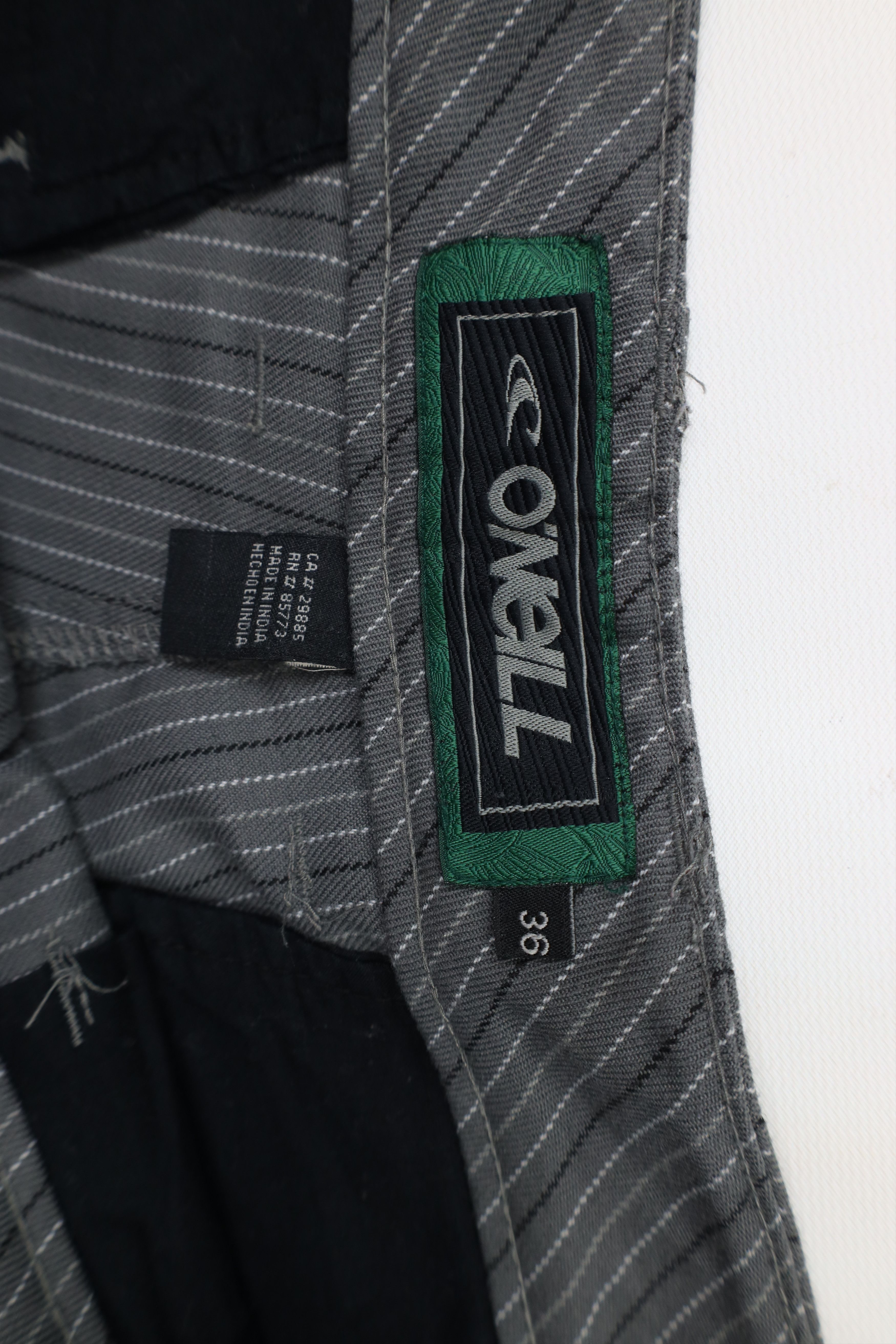O'Neill × Vintage Vintage O'Neill Surfing Faded Striped Baggy Fit Shorts Gray Size US 36 / EU 52 - 8 Thumbnail