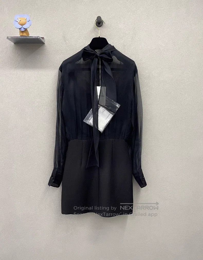 Valentino Valentino Black dress Size S / US 4 / IT 40 - 2 Thumbnail