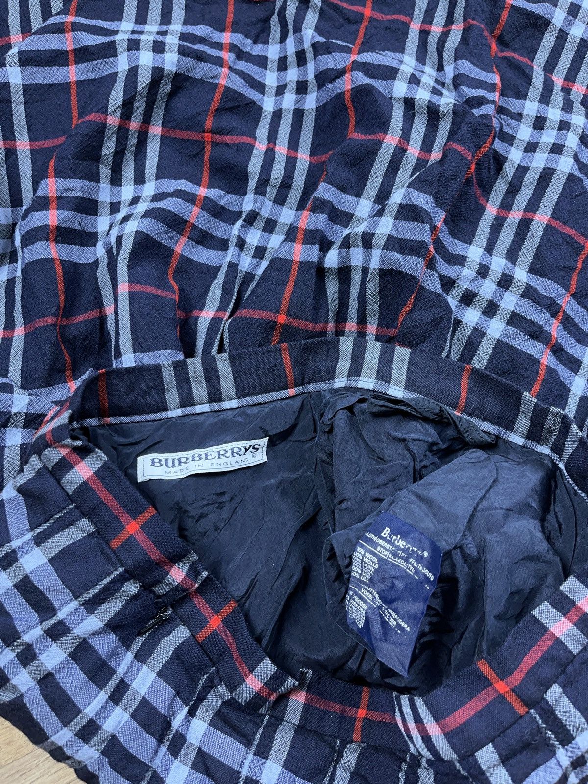 Burberry ➕burberry vintage navy nova check mid length skirt Size 28" / US 6 / IT 42 - 3 Thumbnail