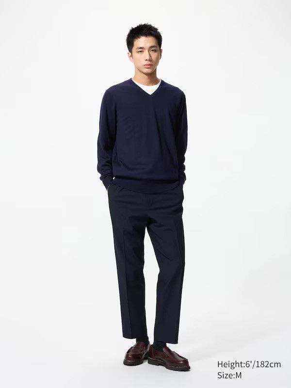 Uniqlo Uniqlo Wool V-Neck Sweater Size US M / EU 48-50 / 2 - 6 Thumbnail