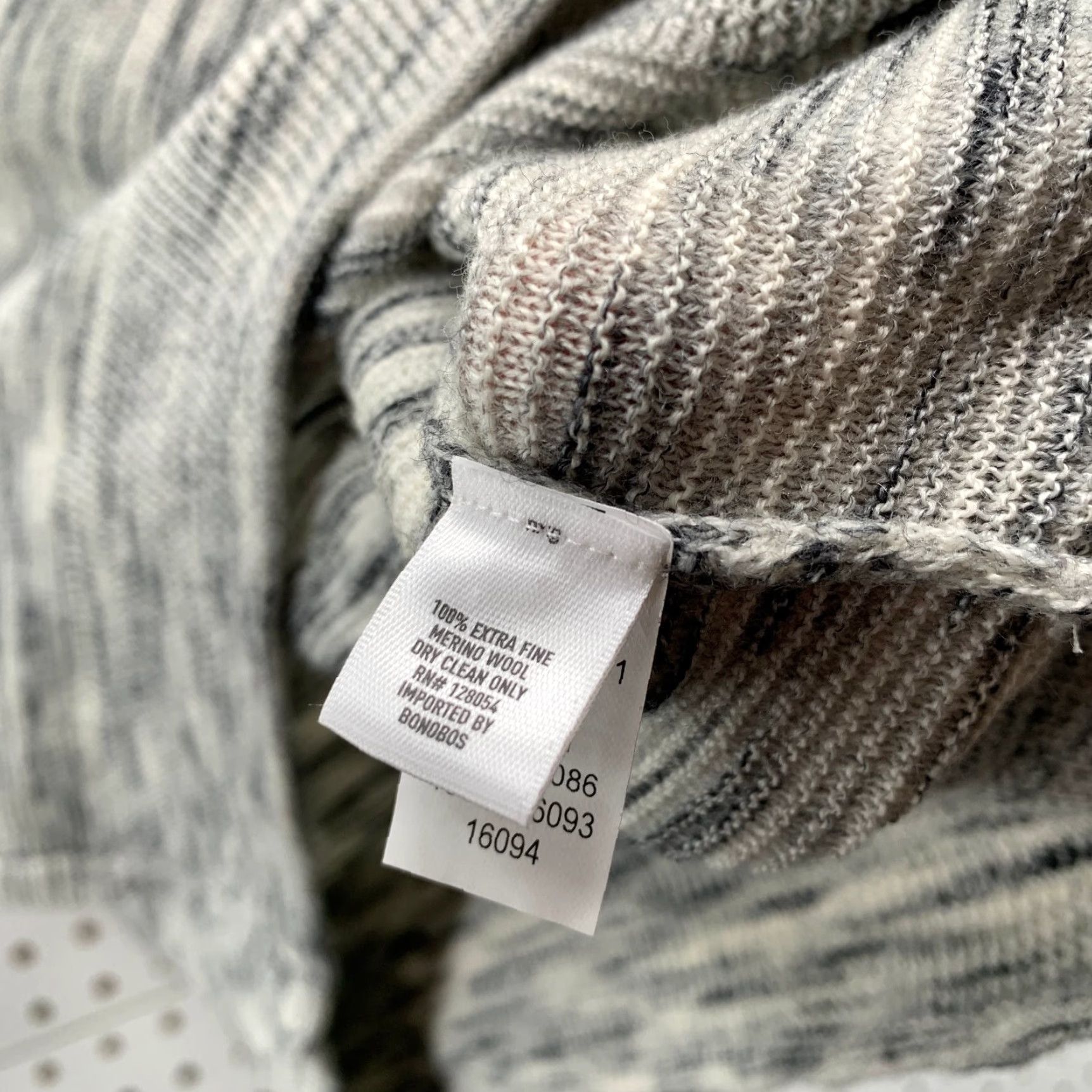 Bonobos Bonobos Wool Henley Sweater Mens M Heathered Gray 100% Extra Fine Merino - Bonobos Wool Henley Sweater Mens M Heathered Gray 100% Extra Fine Merino Size US M / EU 48-50 / 2 - 3 Thumbnail