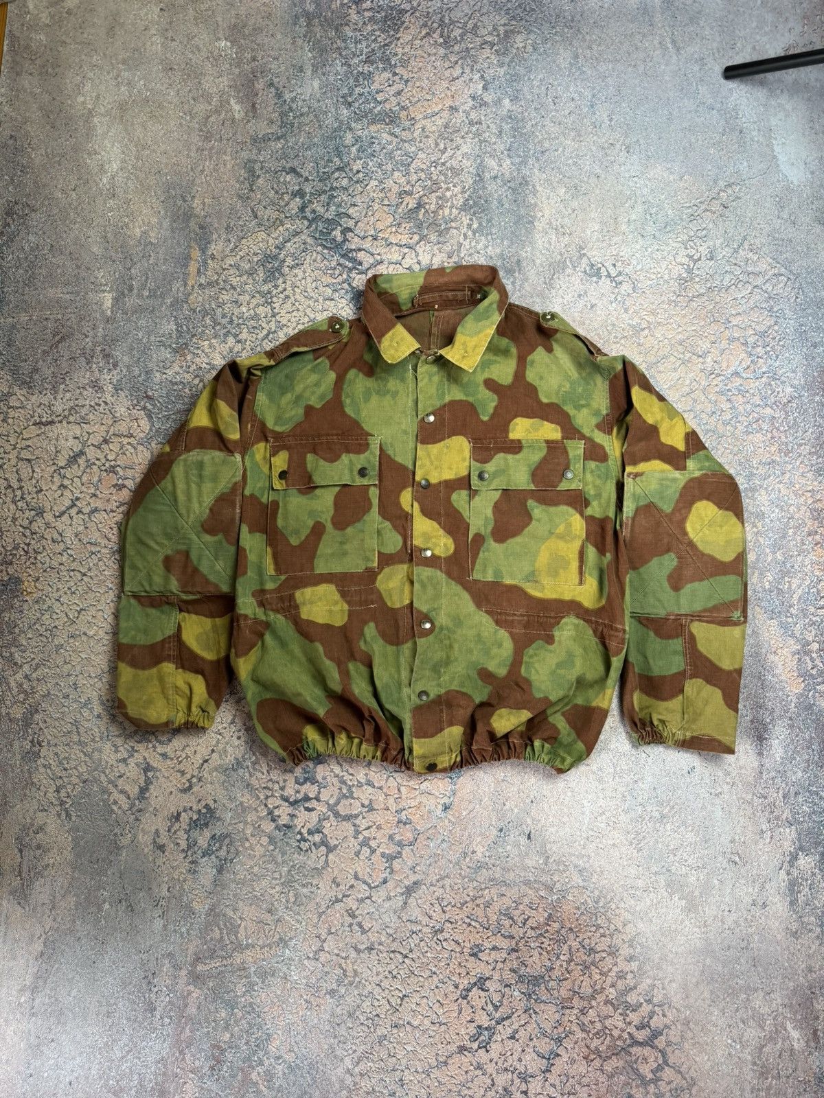 Vintage 1968 Italian Army San Marco M29 Paratrooper Camo Jacket Size US M / EU 48-50 / 2 - 1 Thumbnail