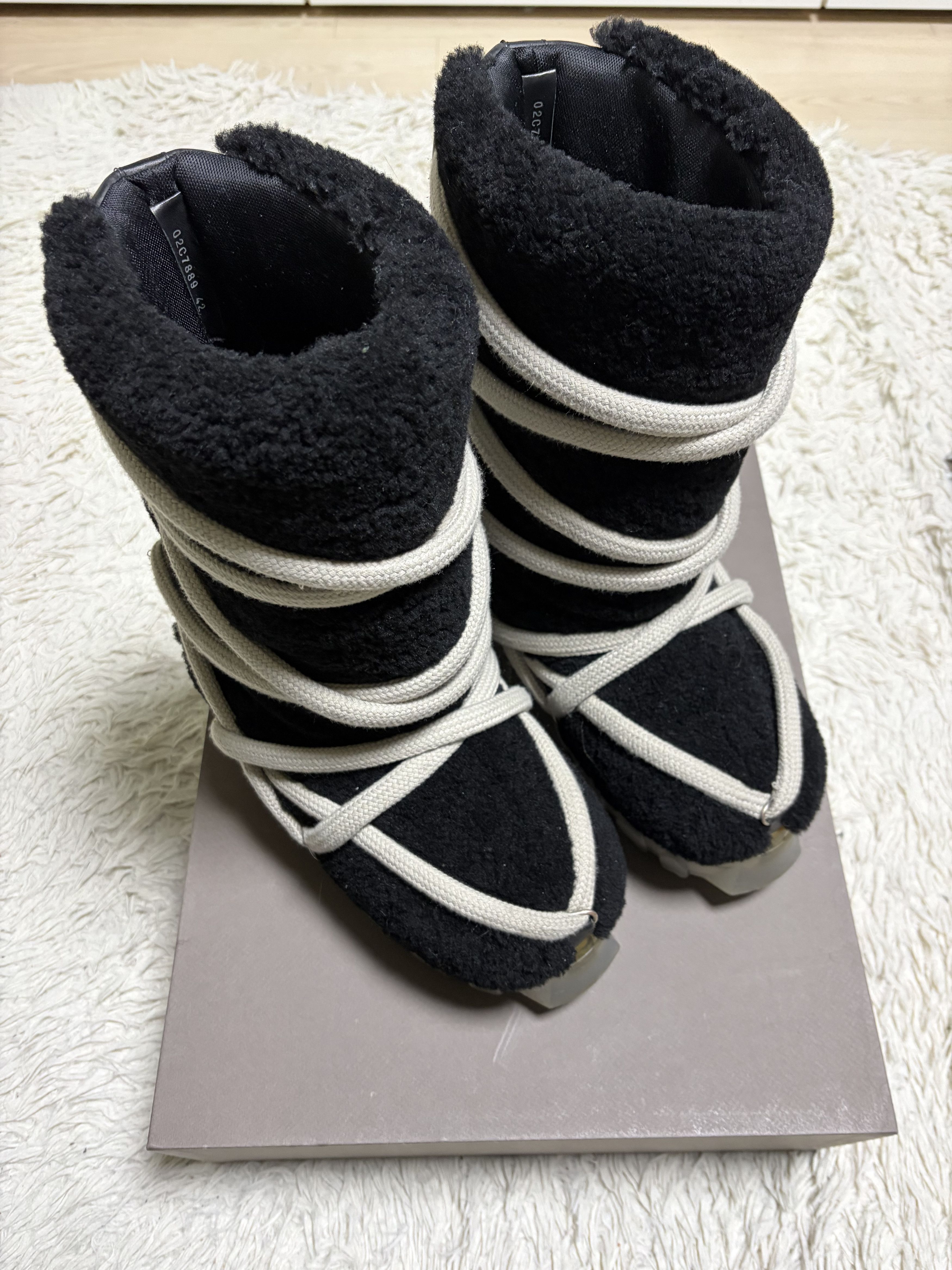 Rick Owens (42) Rick Owens Shearling Lunar Tracker Boots Size US 9 / EU 42 - 1 Thumbnail