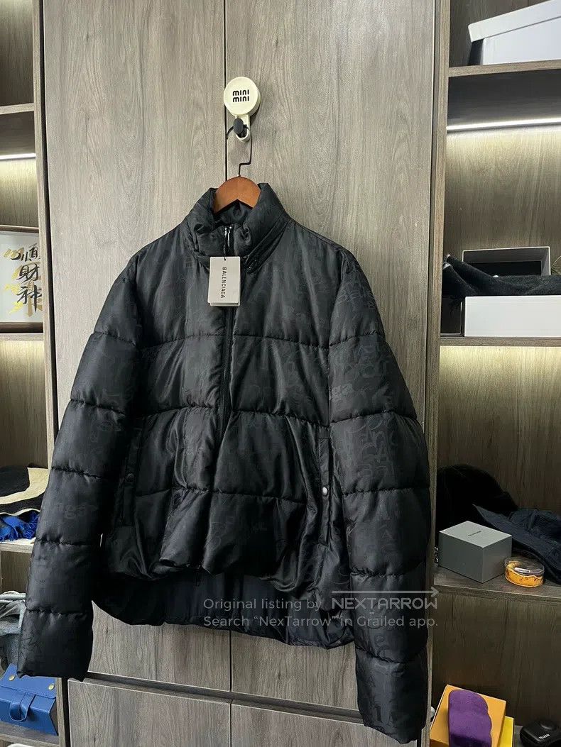 Balenciaga Balenciaga Dark Pattern Full-Print Logo Zippered Puffer Ja Size US M / EU 48-50 / 2 - 3 Thumbnail