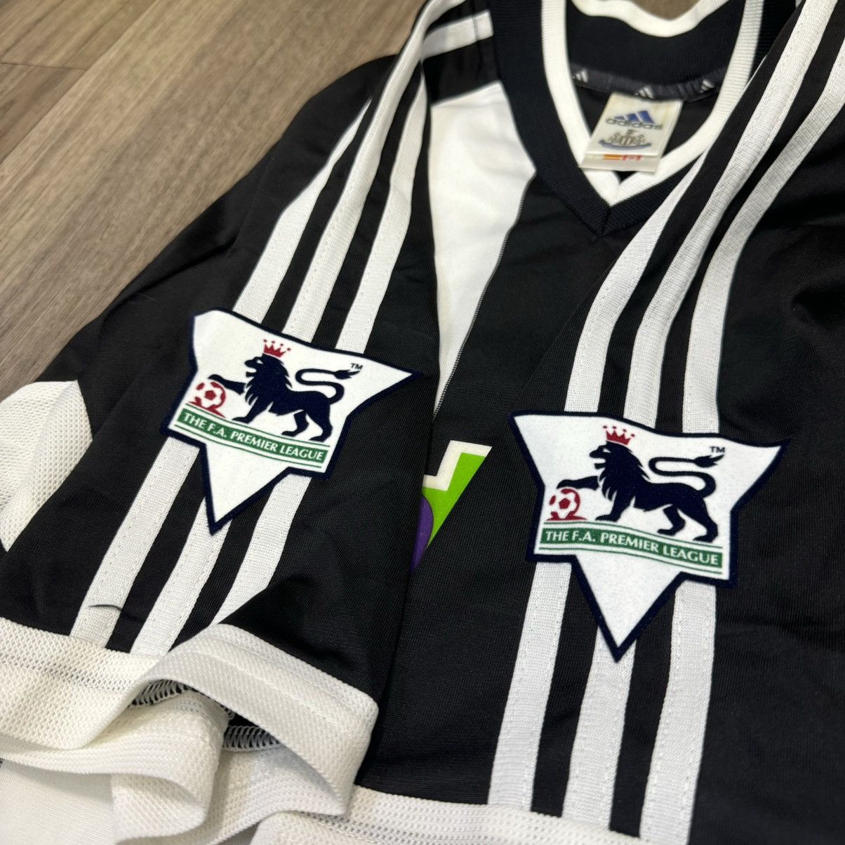 Adidas Newcastle United 02/03 home shirt #9 Shearer Size US S / EU 44-46 / 1 - 6 Thumbnail