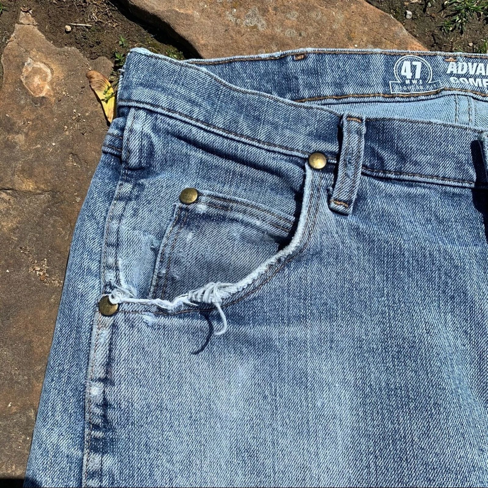 Wrangler Vintage Wrangler upcycled DIY distressed crop jean Size 32" / US 10 / IT 46 - 5 Thumbnail