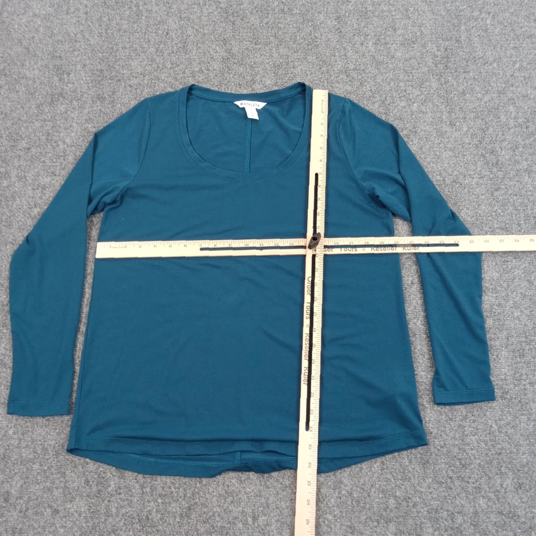 Athleta Athleta Womens Blue Long Sleeve Scoop Neck Stretch Yoga Shirt Medium Size M / US 6-8 / IT 42-44 - 2 Thumbnail