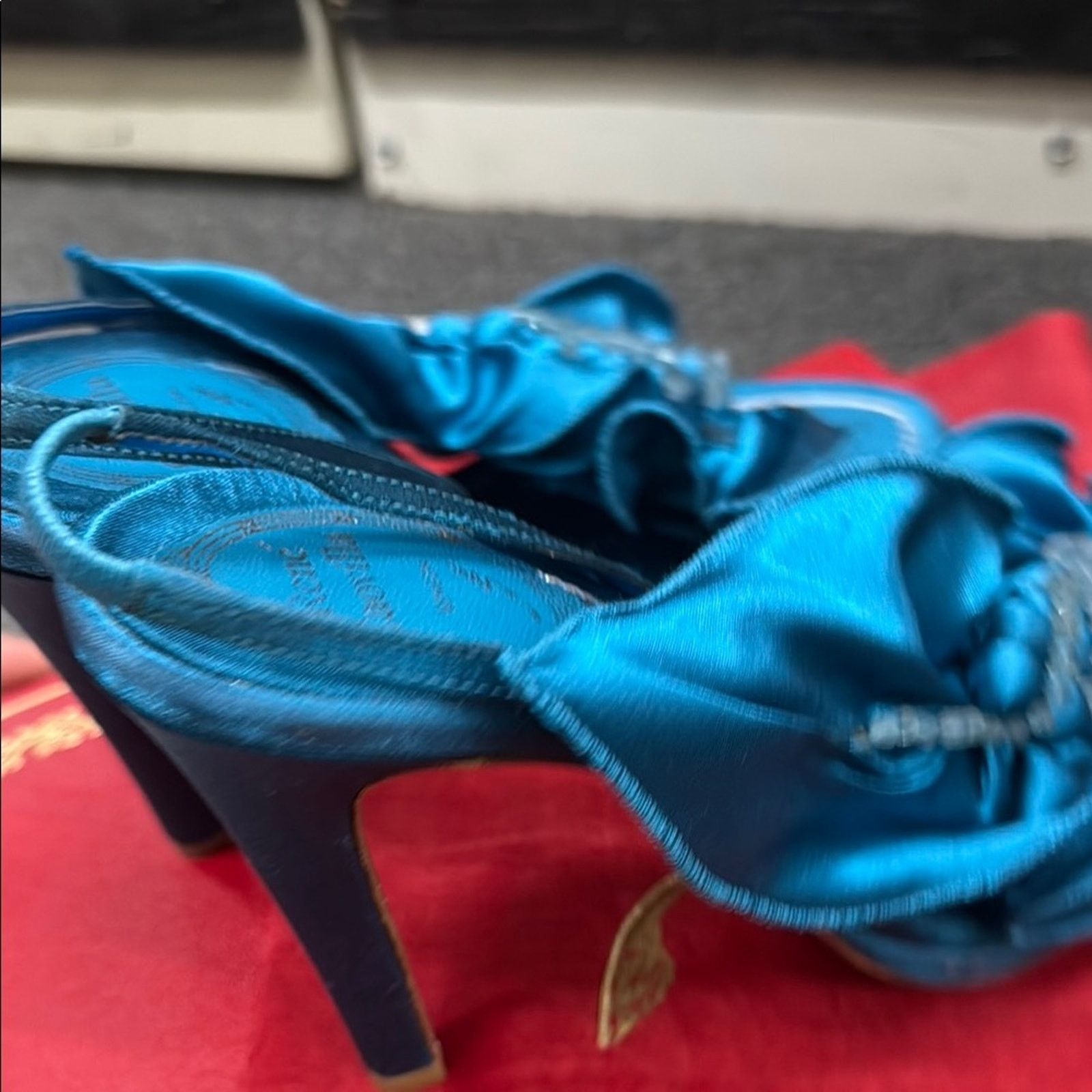 Rene Caovilla NWT Rene Caovilla Blue Satin Women's Shoes Size 37 US 7 Size US 7 / IT 37 - 7 Thumbnail