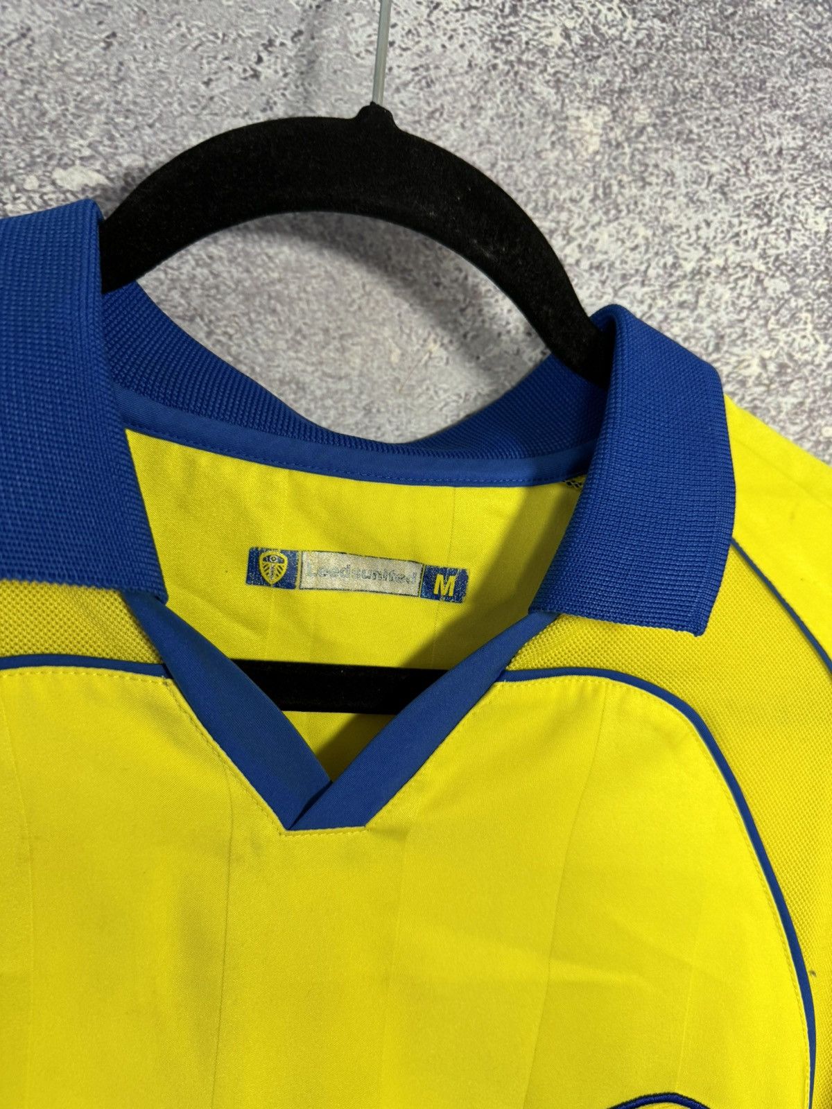 Vintage Vintage Leeds United 2006/07 Admiral Soccer Jersey M size Size US M / EU 48-50 / 2 - 11 Thumbnail