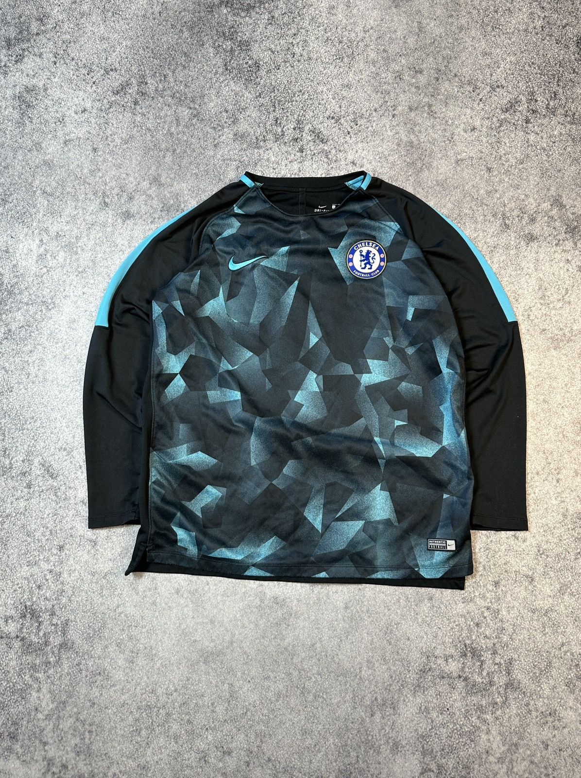 Nike Nike Chelsea Soccer Sweatshirt Streetwear Style Rare L USA Size US M / EU 48-50 / 2 - 1 Thumbnail
