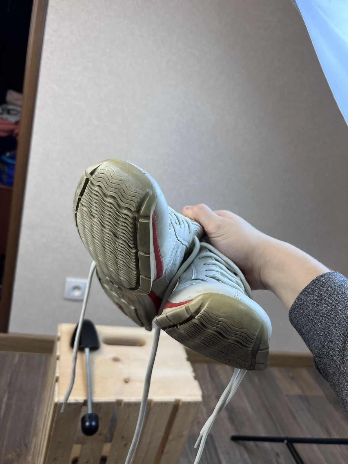 Prada Vintage Prada Red Tab Leather Sneakers Shoes White US: 6.5 Size US 6.5 / EU 39-40 - 11 Thumbnail