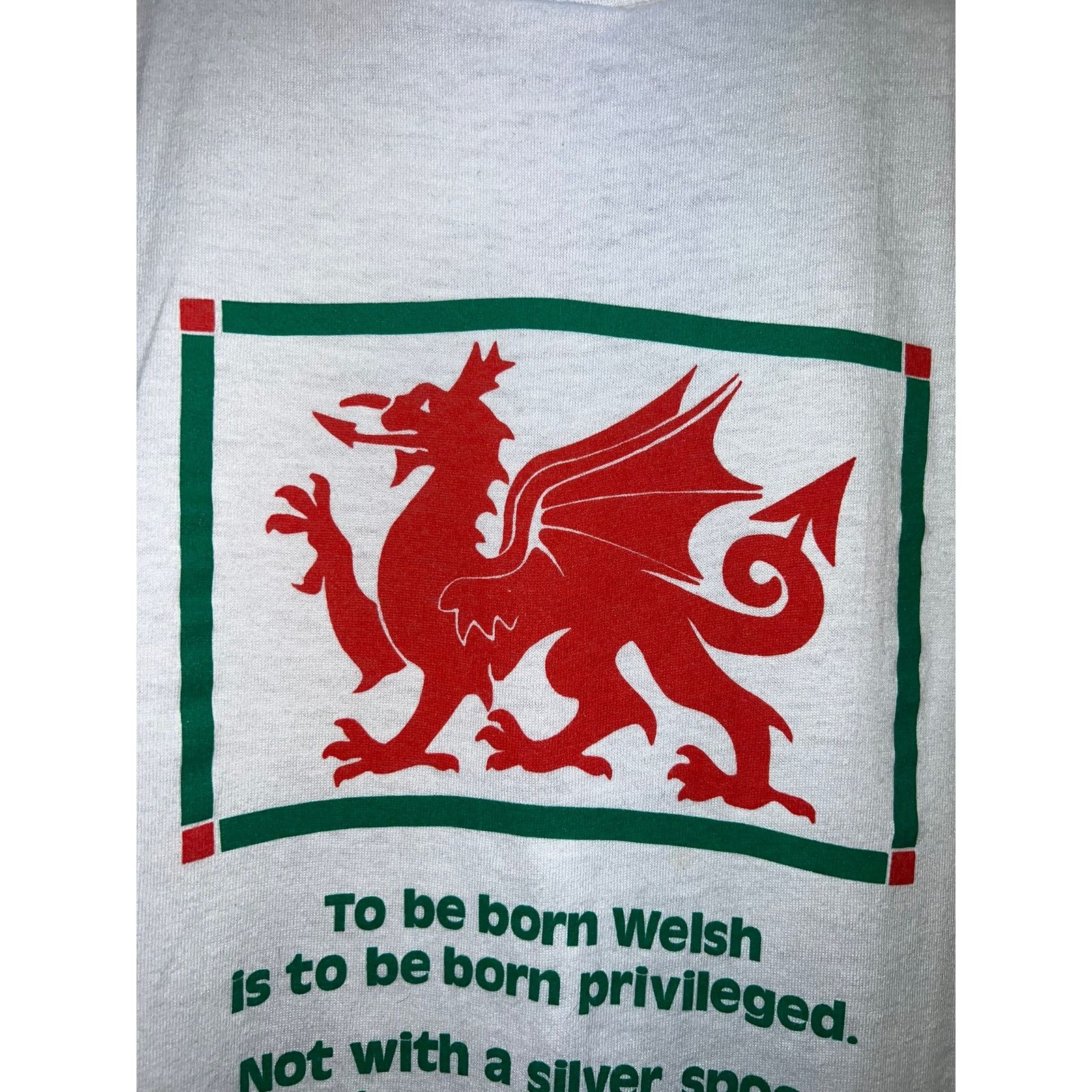 Vintage Vintage Welsh Shirt Dragon Graphic Music Poetry White 90s L Size US M / EU 48-50 / 2 - 3 Thumbnail