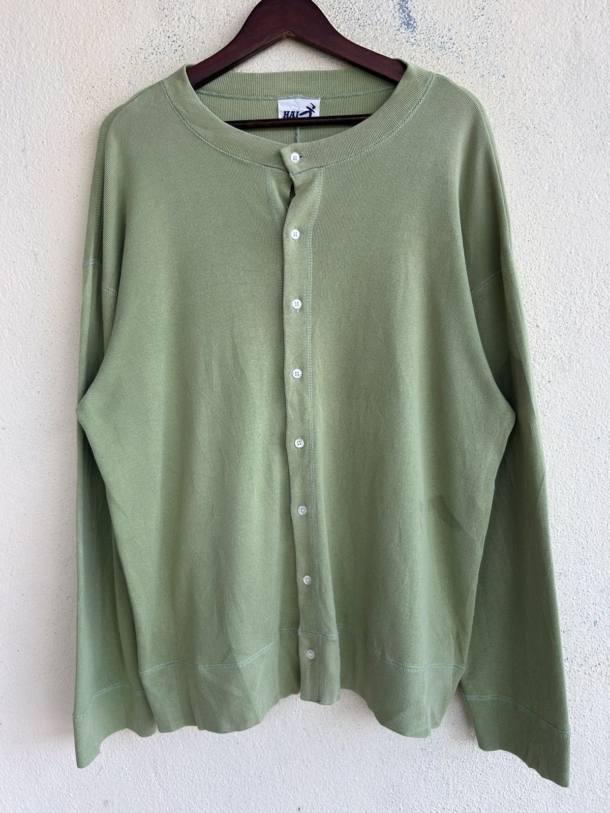 Hai Sporting Gear Hai Sporting Gear Button Ups Cardigan Sweatshirt Size ONE SIZE - 1 Thumbnail