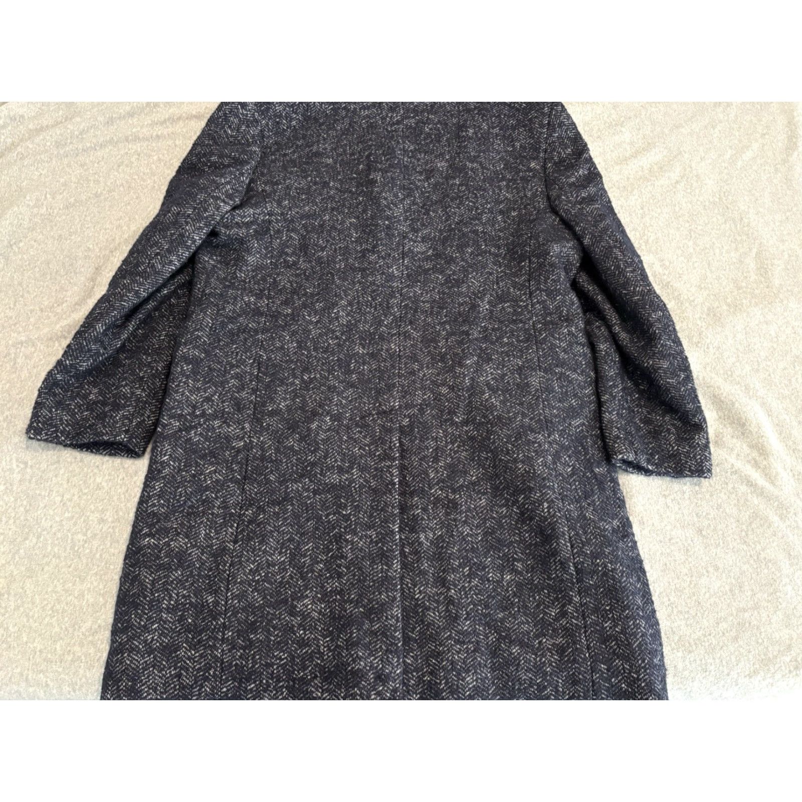 J.Crew J.CREW Overcoat Coat Wool & Polyester Mens Size 46 Blue Wool Blend Coat 40" Long 20.5" Across 25" Pit to Pit 27" Sleeve New Size US S / EU 44-46 / 1 - 8 Thumbnail