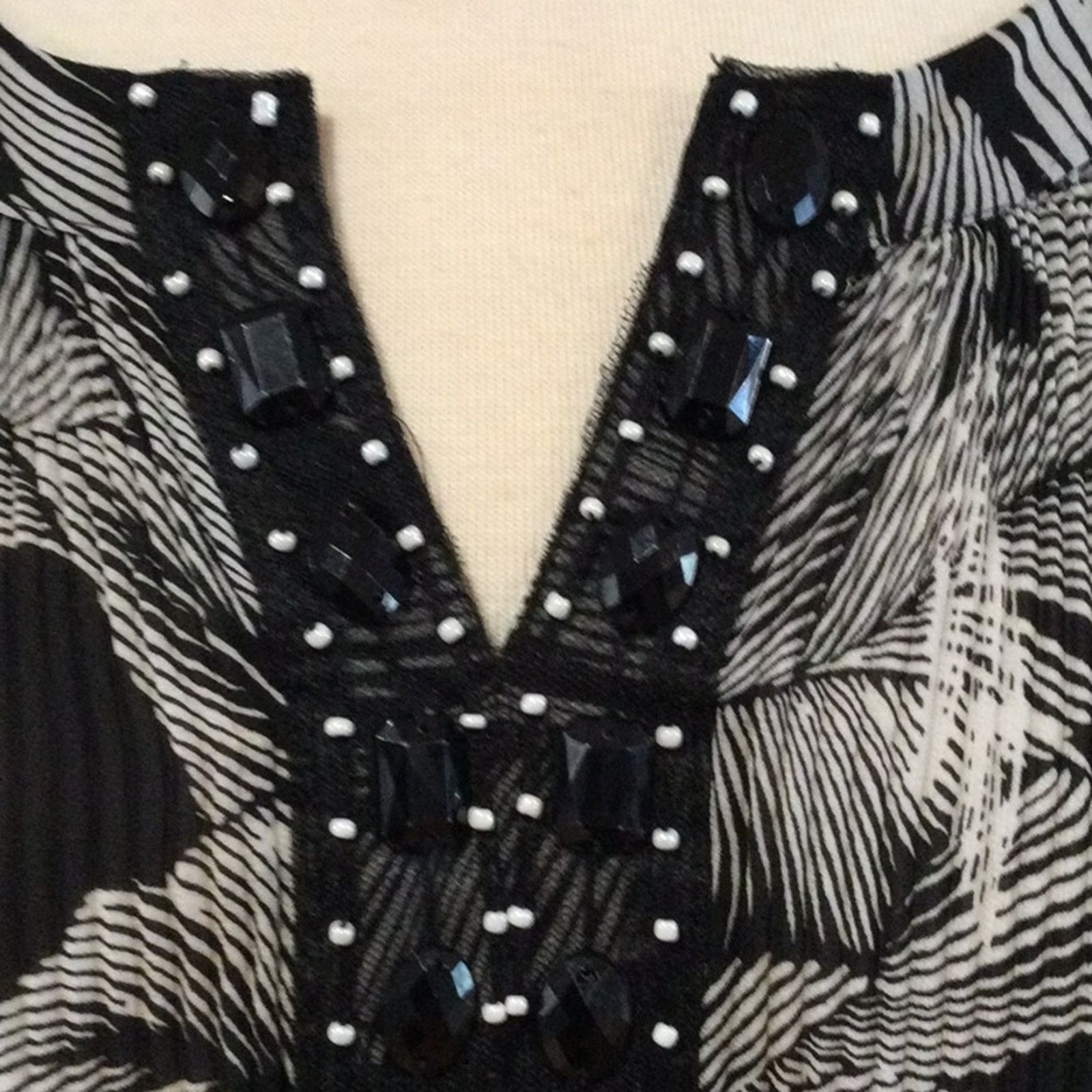 Other Catherines Multicolor Stretch Beaded Blouse Size 3X 26/28W Size 3XL / US 20-22 - 4 Thumbnail